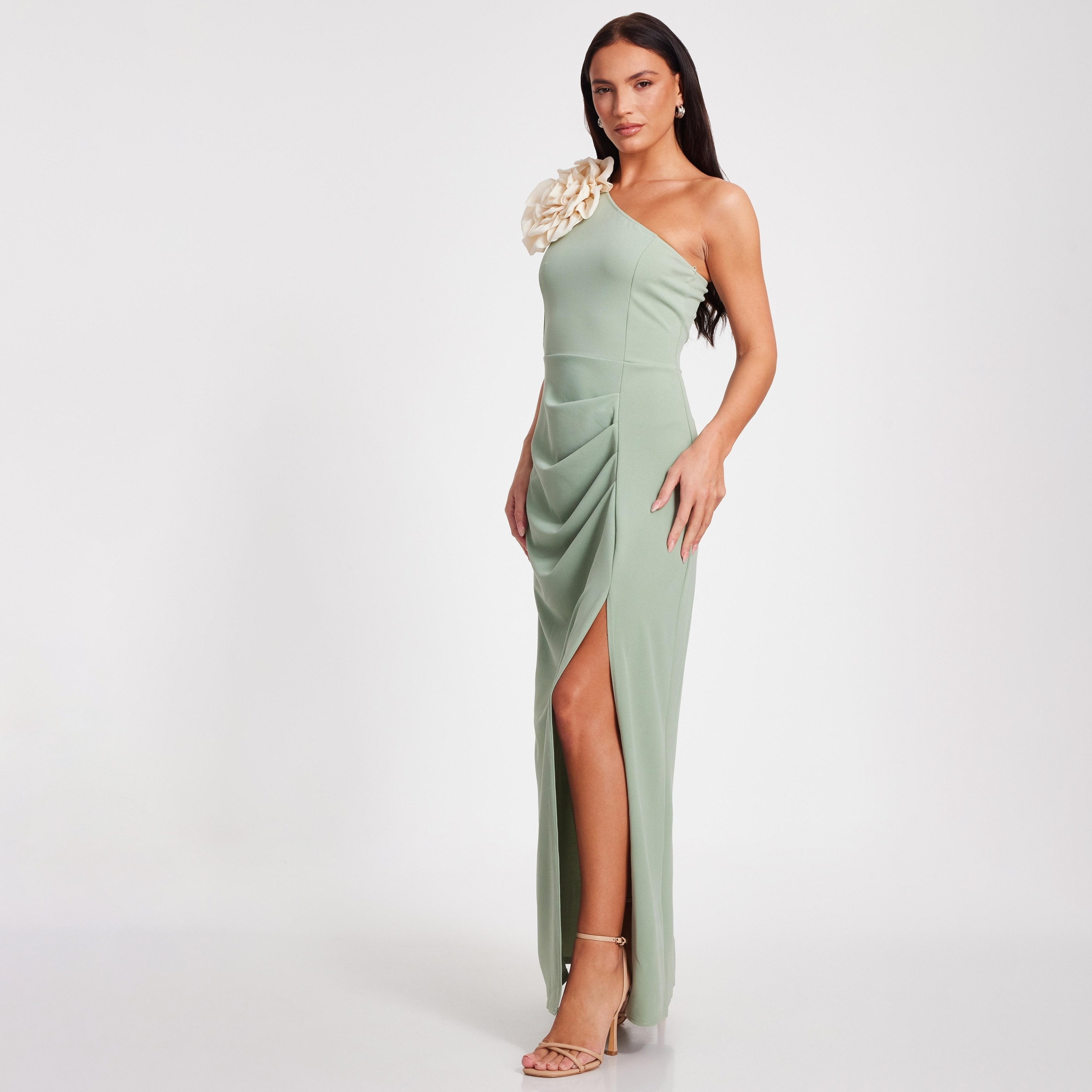 فستان ميداكسي نسائي من قماش الكريب سكوبا بفتحة كتف واحدة من كويز-women-clothing-dresses-image-2