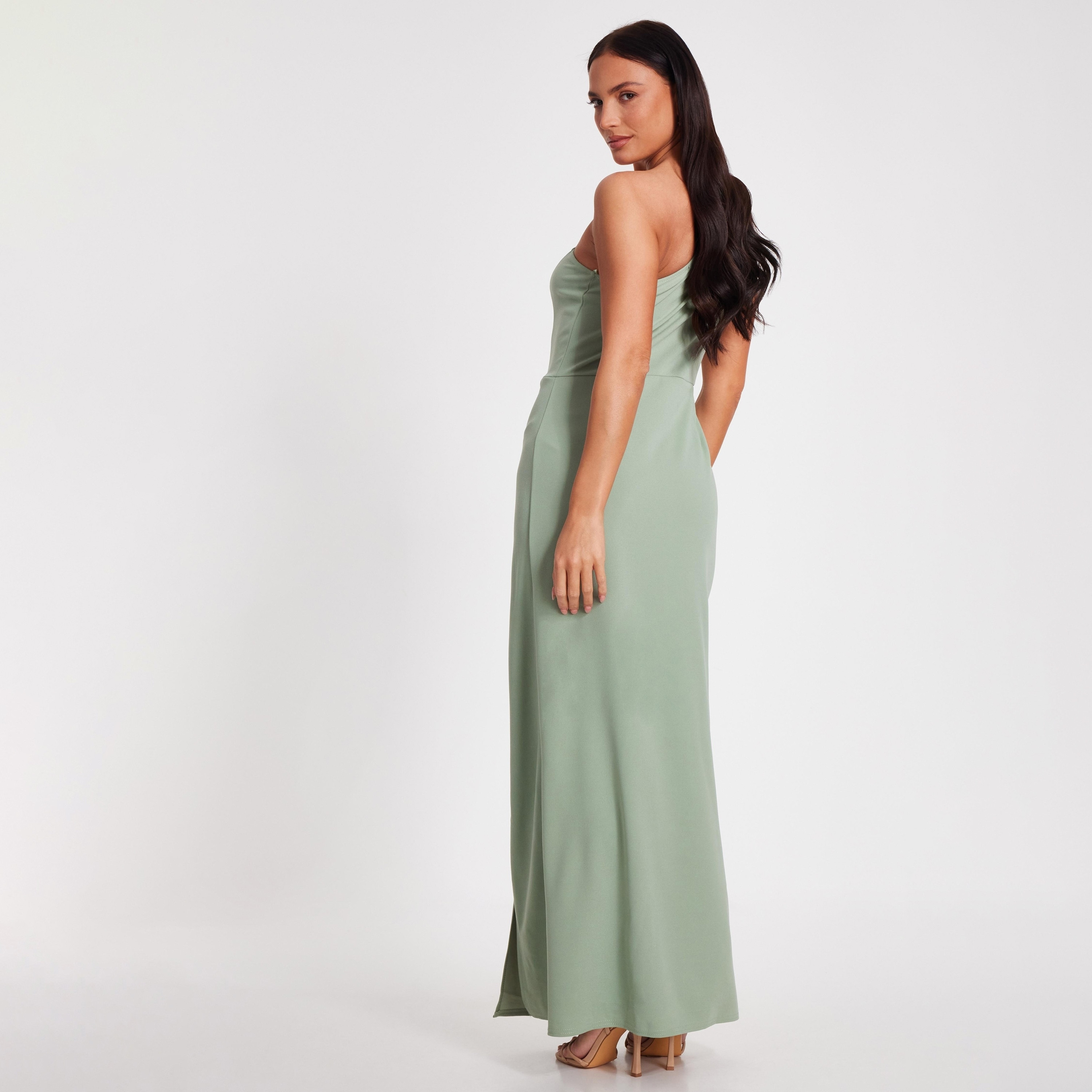 فستان ميداكسي نسائي من قماش الكريب سكوبا بفتحة كتف واحدة من كويز-women-clothing-dresses-image-3