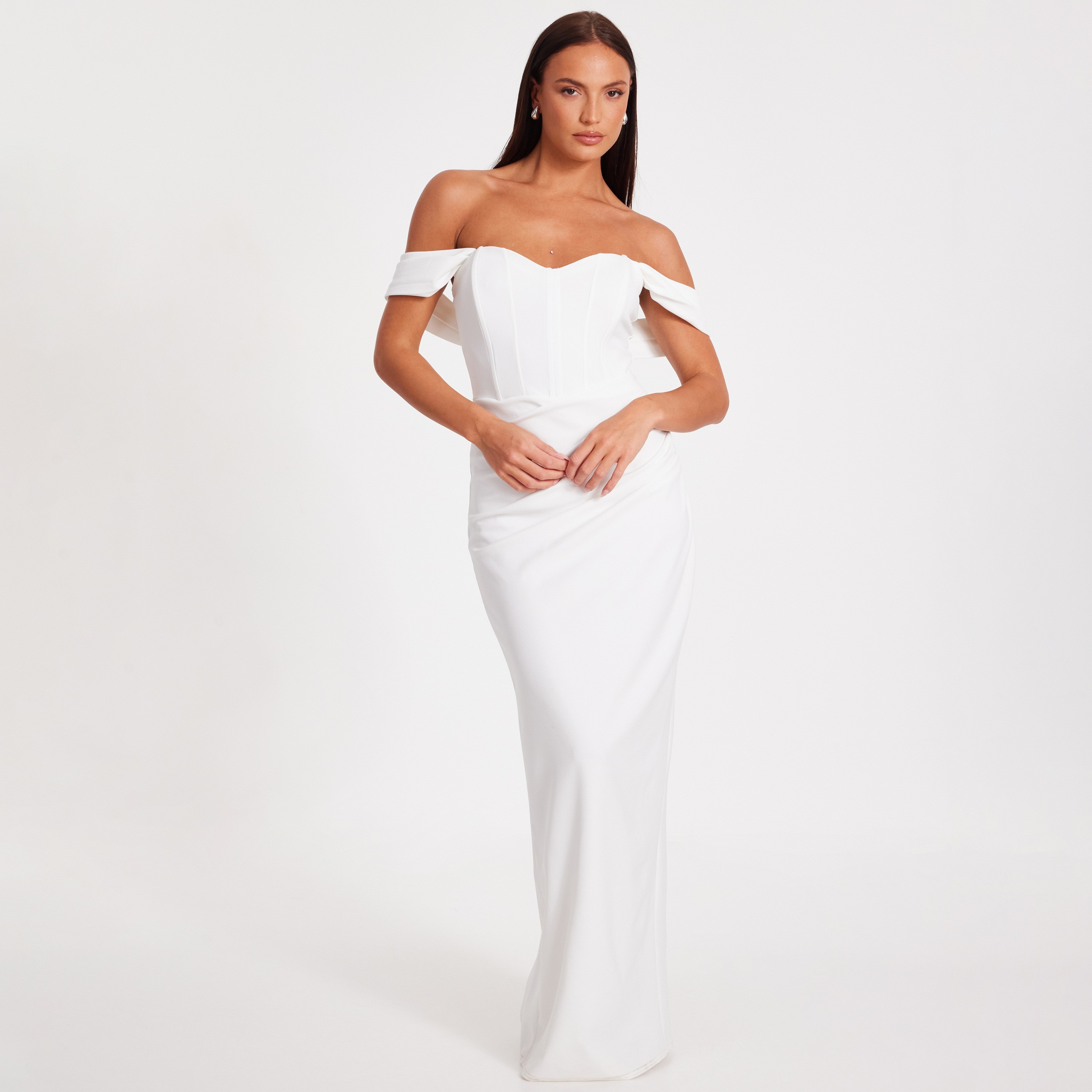 فستان ماكسي سكوبا كريب بياقة باردو كورسيه أبيض للنساء من كويز-women-clothing-dresses-image-1