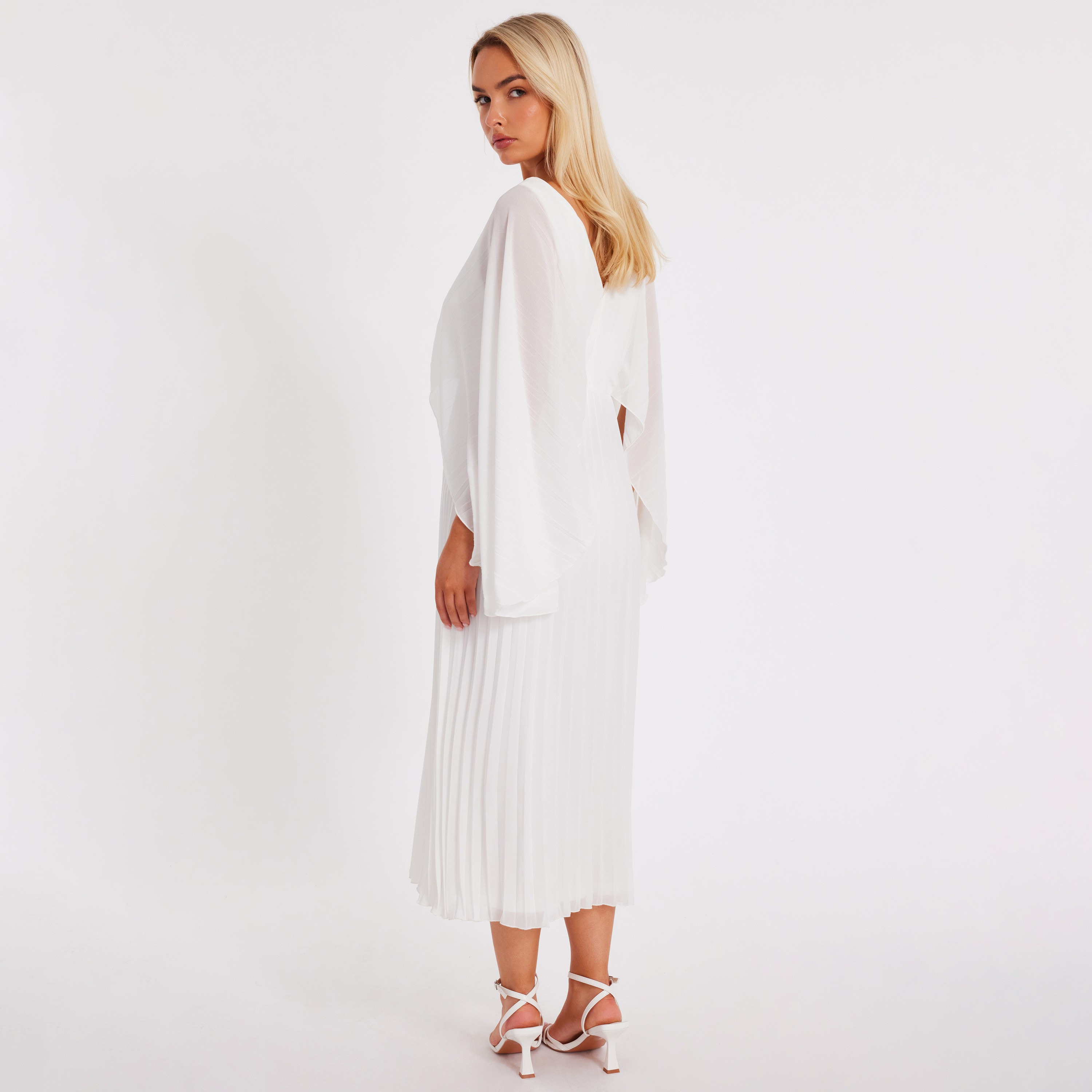 فستان شيفون متوسط الطول بأكمام كاب ومطوي للنساء من كويز-women-clothing-dresses-image-3