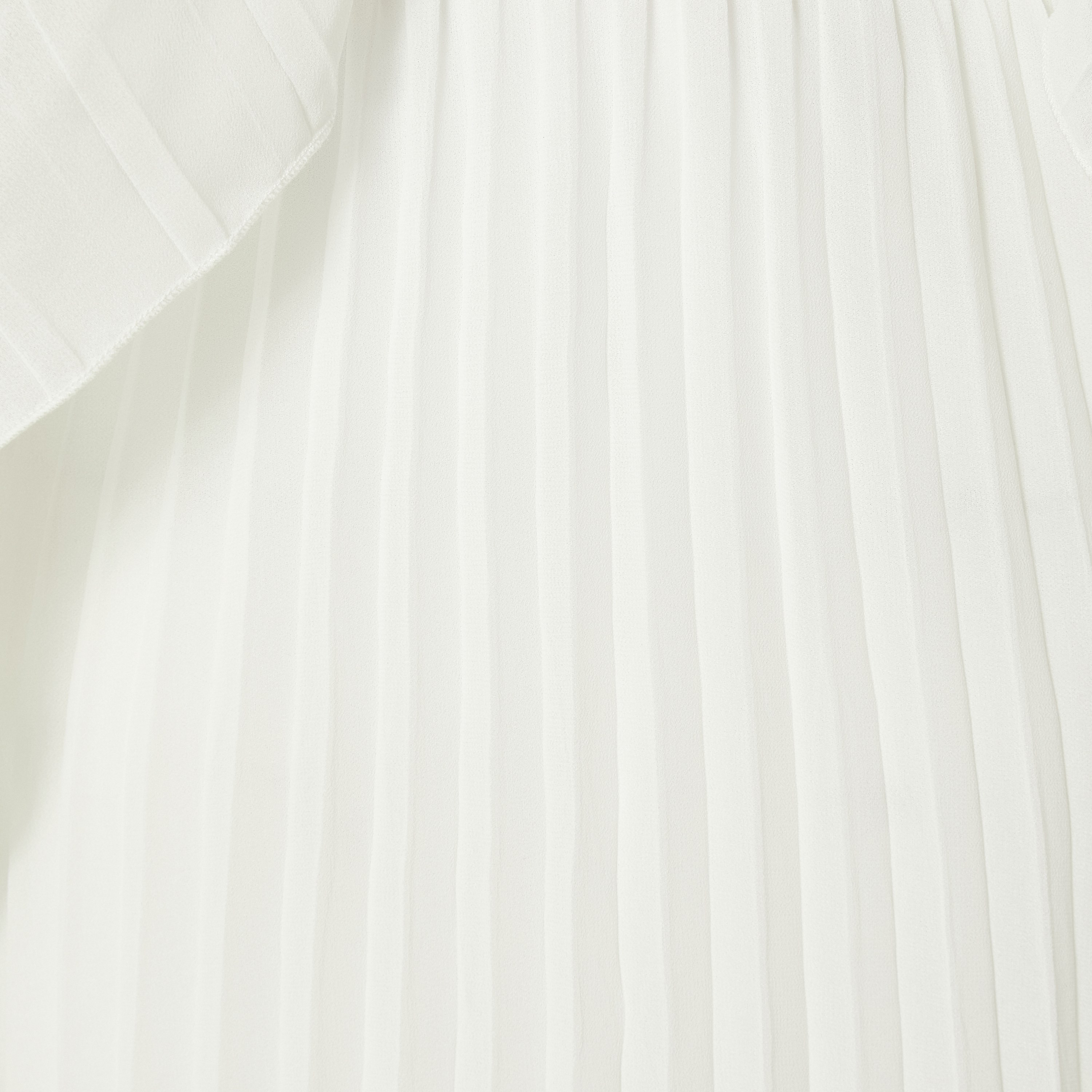 فستان شيفون متوسط الطول بأكمام كاب ومطوي للنساء من كويز-women-clothing-dresses-image-4
