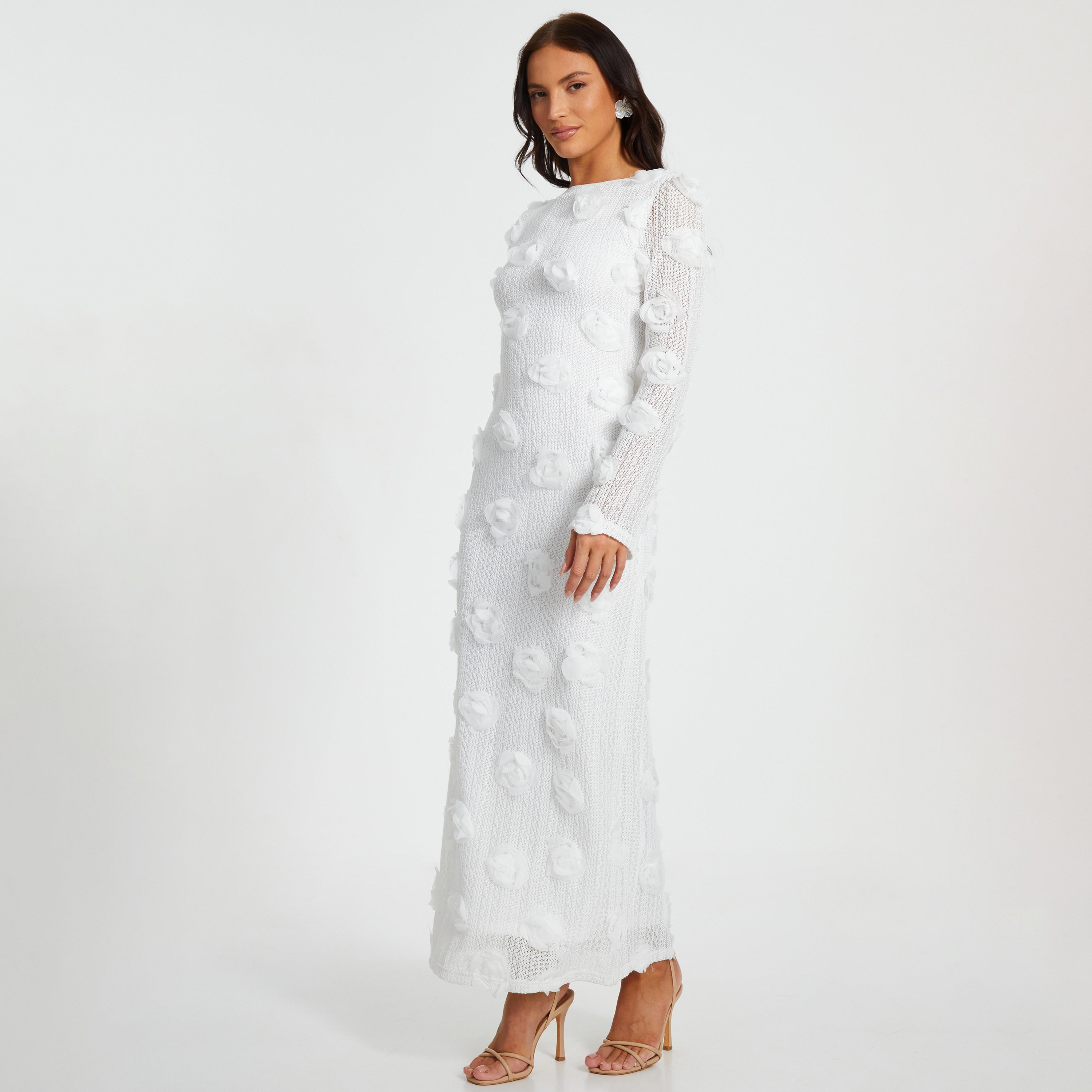 فستان سهرة طويل مزين بالزهور باللون الأبيض ثلاثي الأبعاد من Quiz-women-clothing-dresses-image-2