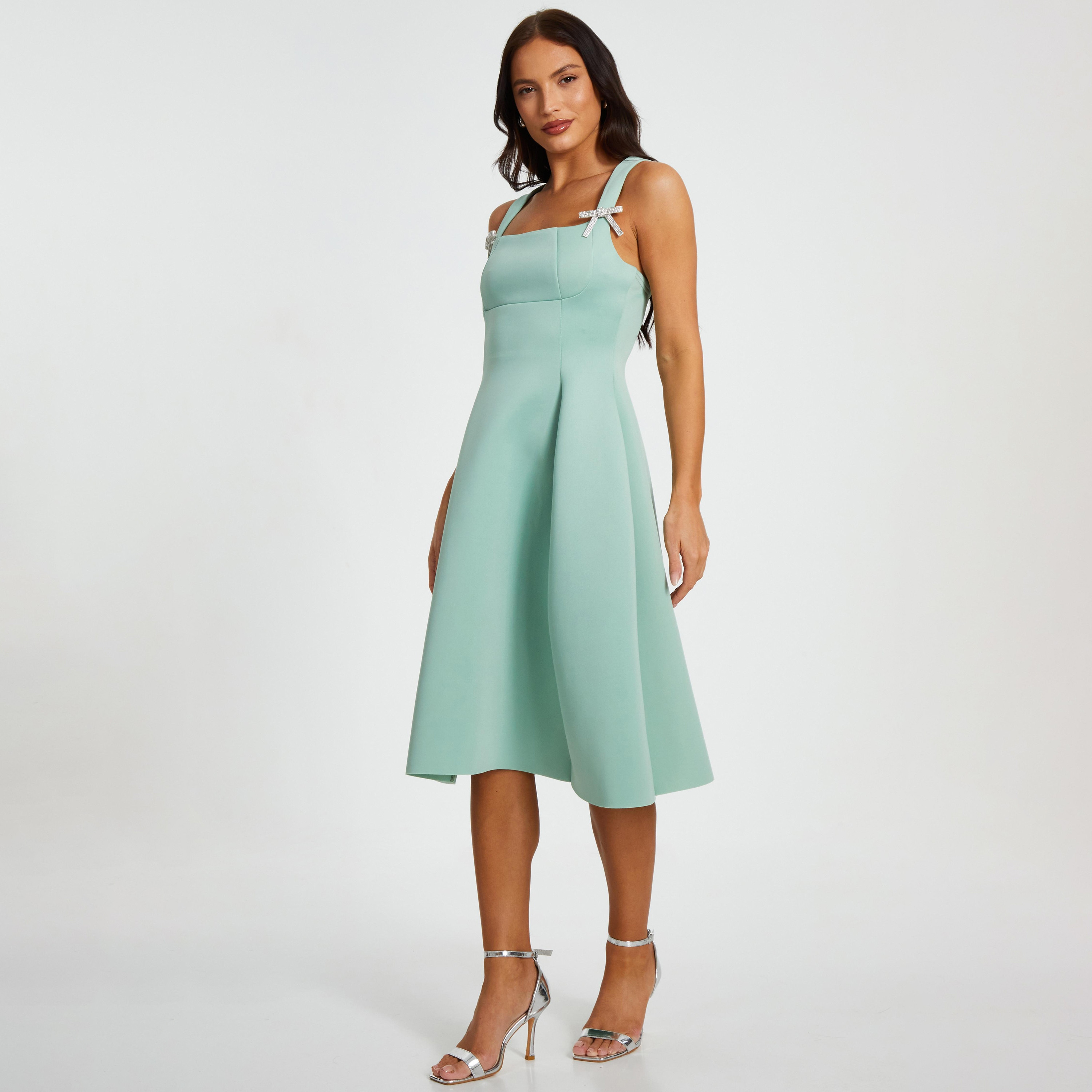 فستان نسائي متوسط الطول مصنوع من قماش الكريب سكوبا بياقة مربعة من كويز-women-clothing-dresses-image-8