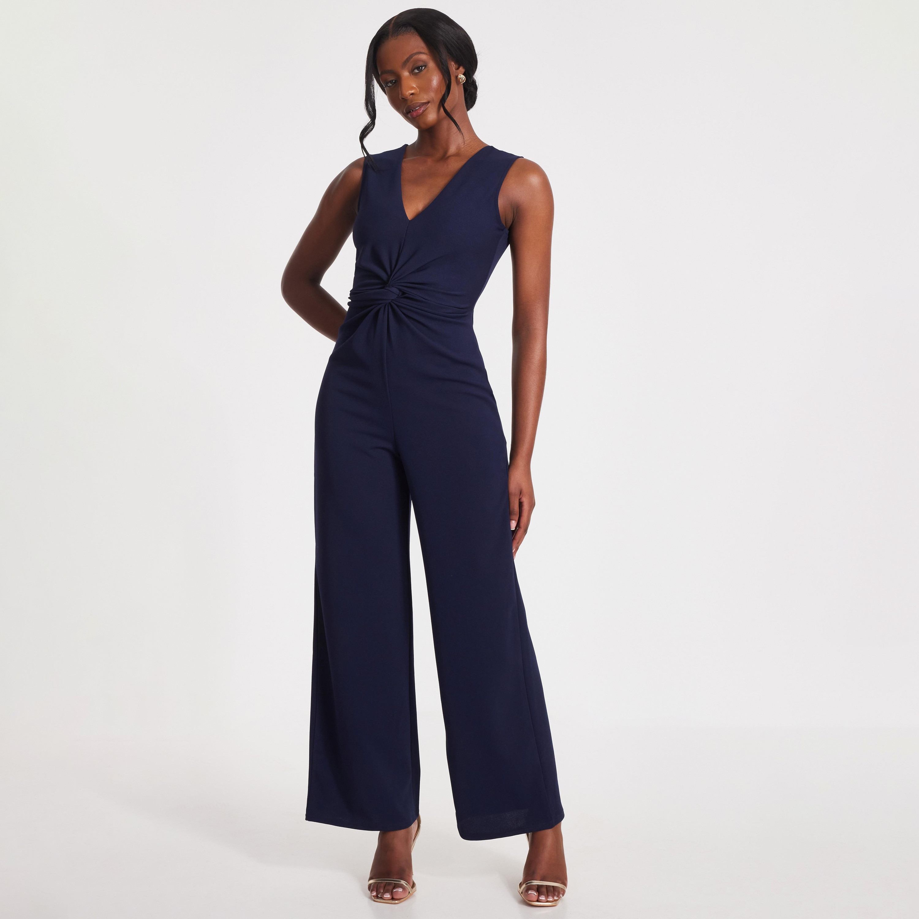 جمبسوت نسائي من قماش الكريب البحري بتفاصيل عقدة من كويز-women-clothing-jumpsuits-image-1