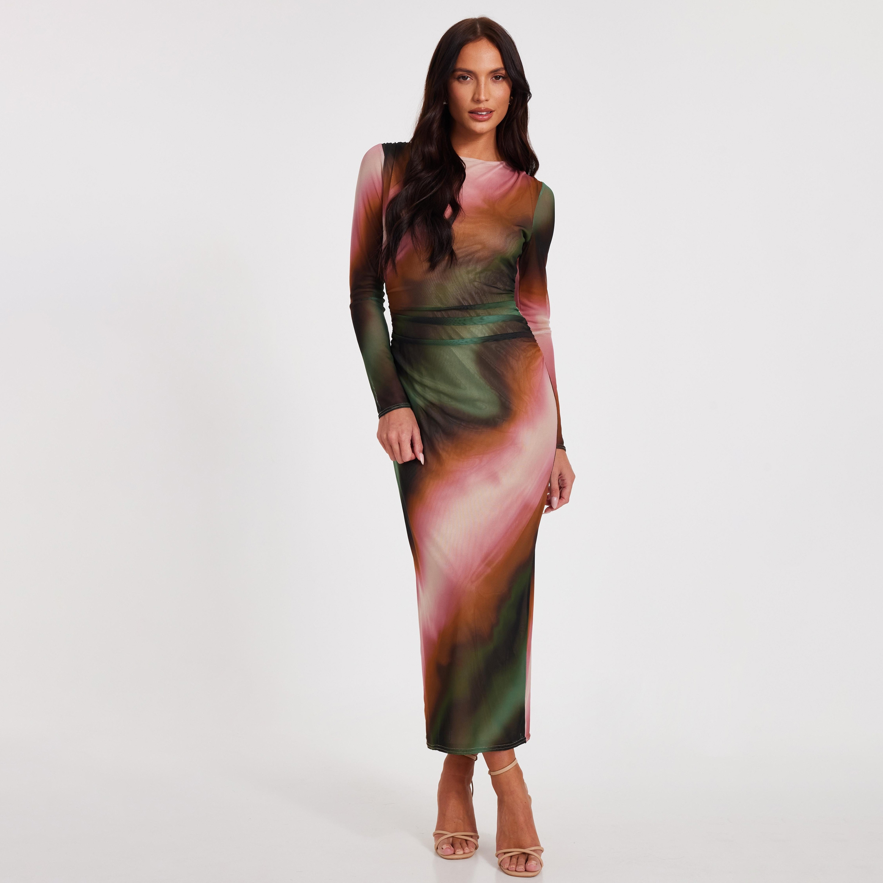 فستان ماكسي نسائي متعدد الألوان بتصميم شبكي ضيق ومكشكش أبستراكت من كويز-women-clothing-dresses-image-1