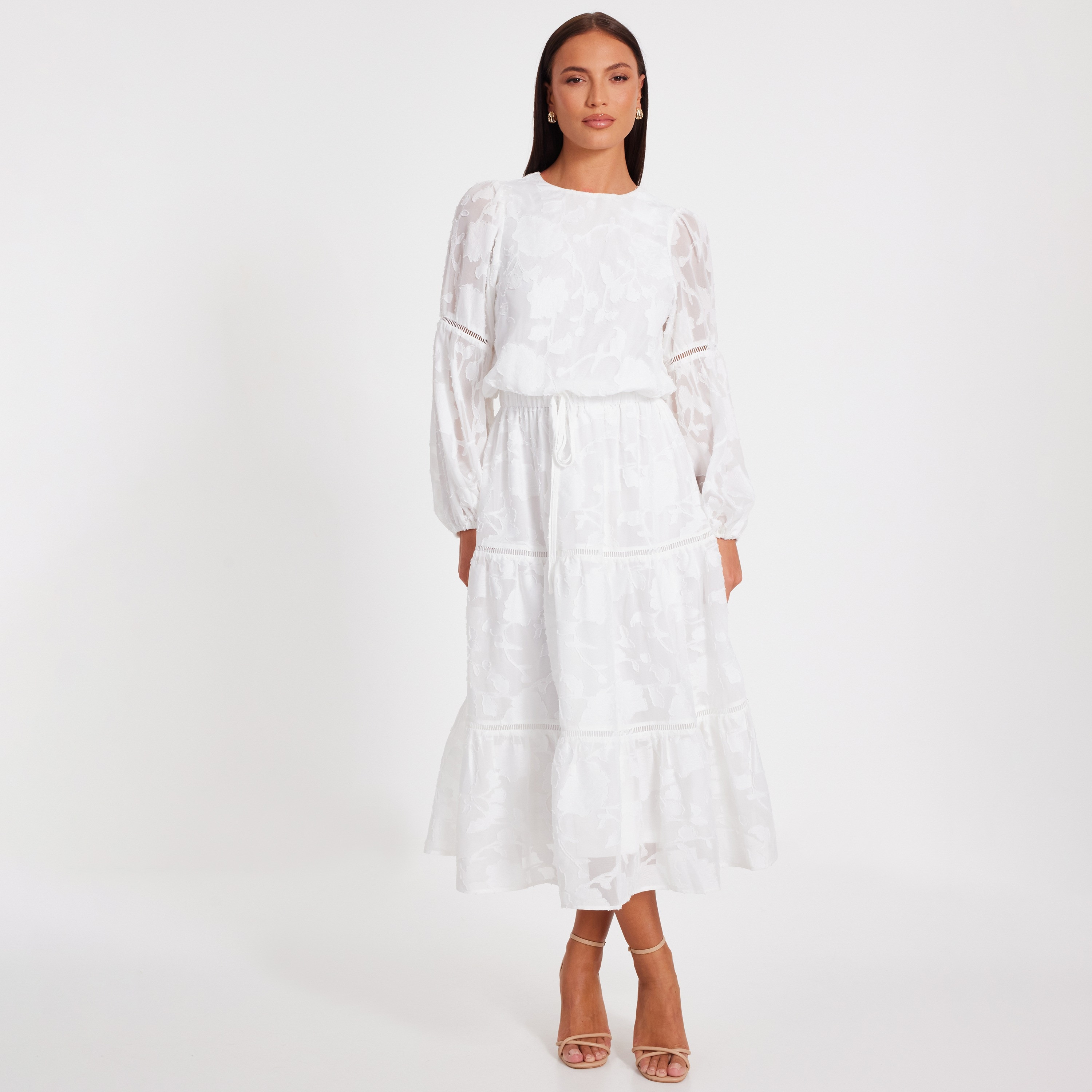 فستان ماكسي نسائي متعدد الطبقات بأكمام مرنة من قماش الجاكار المنسوج من كويز-women-clothing-dresses-image-1