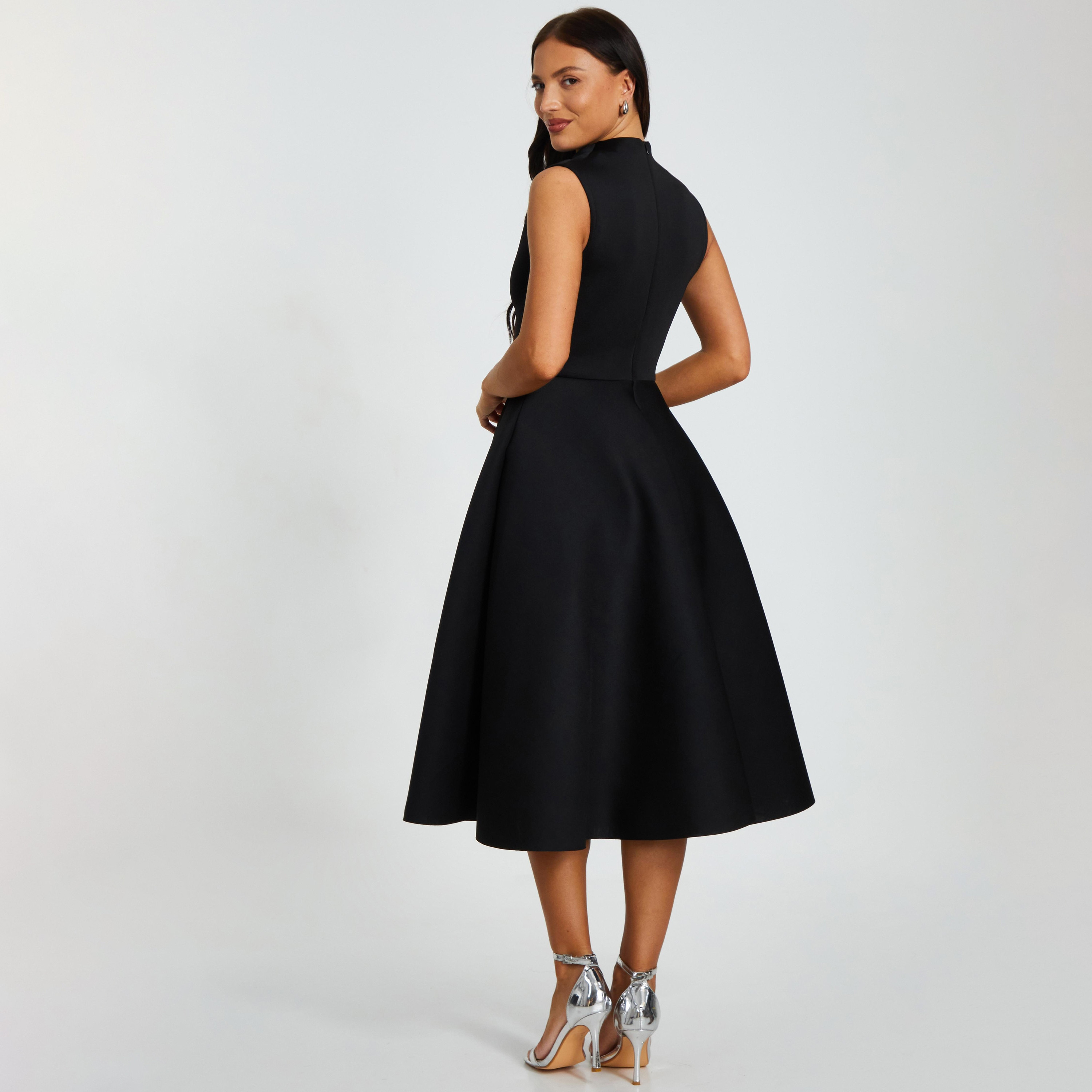 فستان أسود متوسط الطول من قماش الكريب سكوبا بياقة عالية وتصميم A للنساء من كويز-women-clothing-dresses-image-3