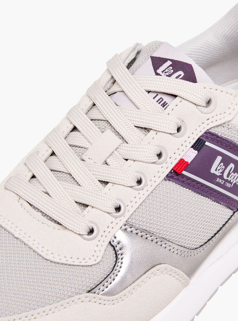 حذاء سنيكرز برباط إغلاق وطبعات شعار للنساء من لي كوبر-women-shoes-sneakers-image-5