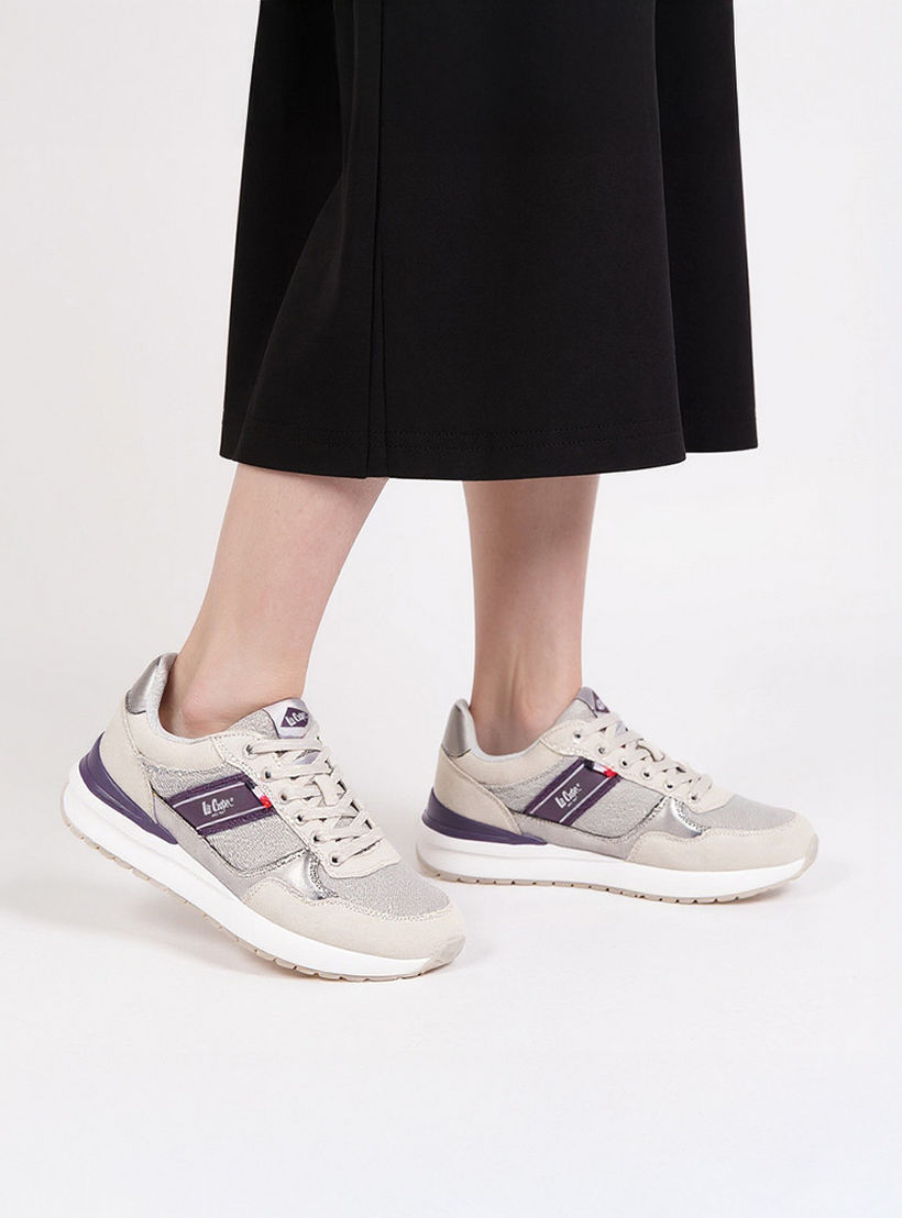 حذاء سنيكرز برباط إغلاق وطبعات شعار للنساء من لي كوبر-women-shoes-sneakers-image-2