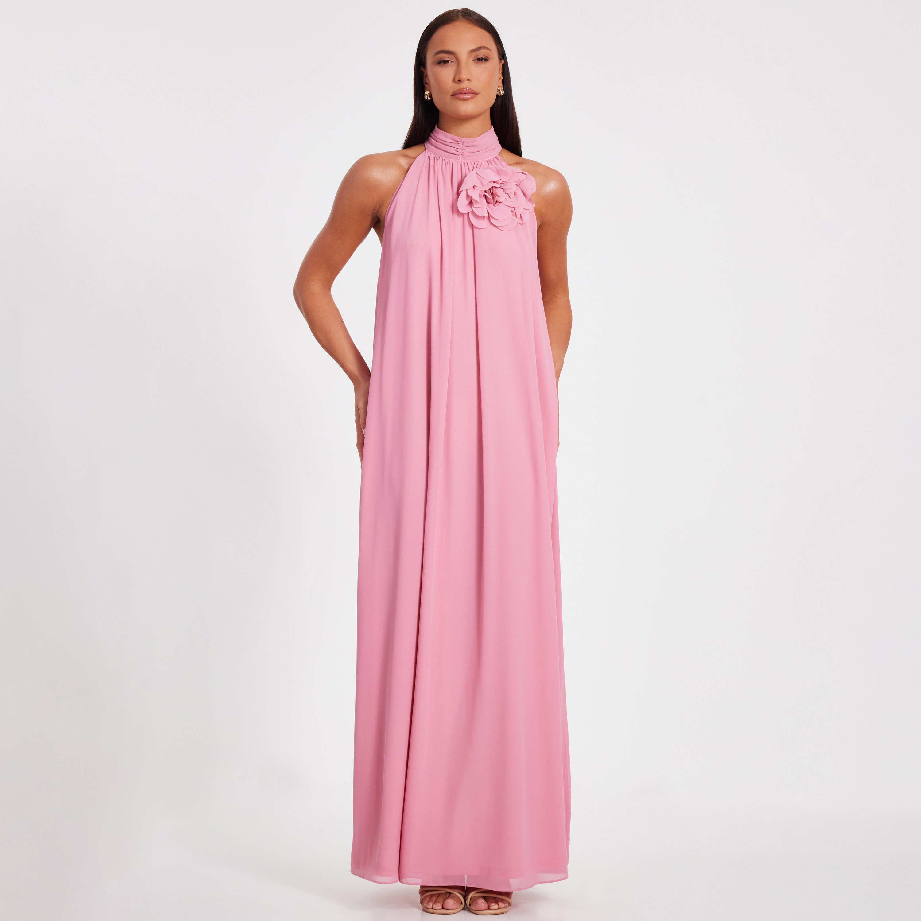 فستان ماكسي وردي اللون للنساء مع رقبة على شكل حرف V من الشيفون من كويز-women-clothing-dresses-image-1