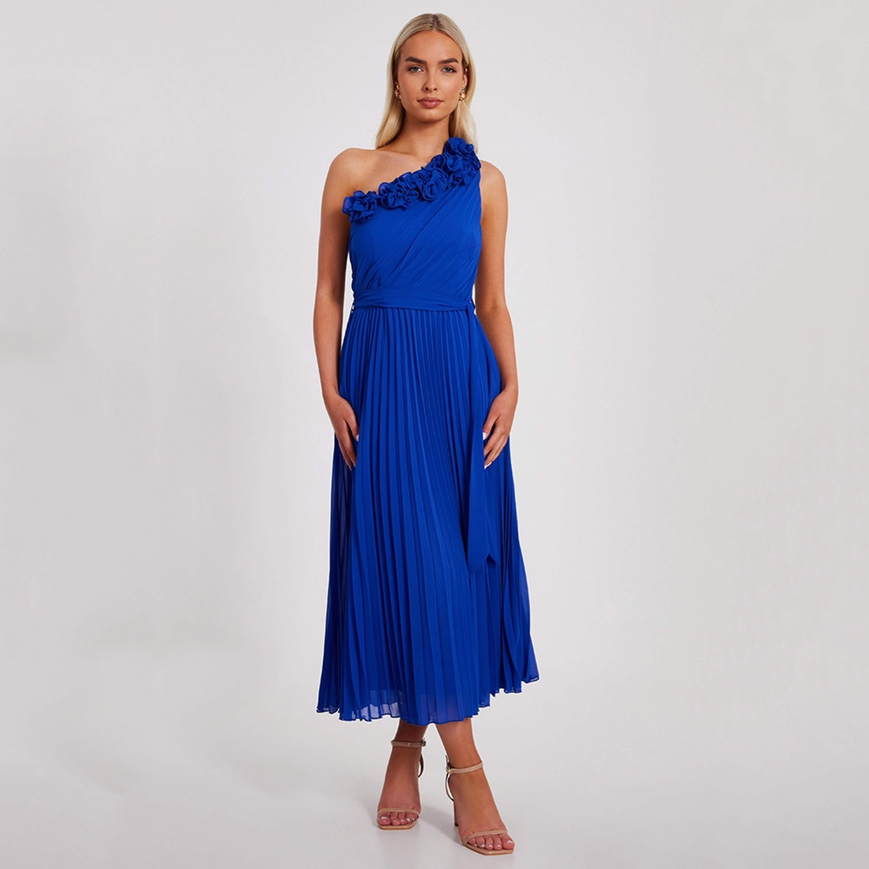 فستان ميدي نسائي بكتف واحد وطيات من الشيفون وزهور ثلاثية الأبعاد من كويز.-women-clothing-dresses-image-1