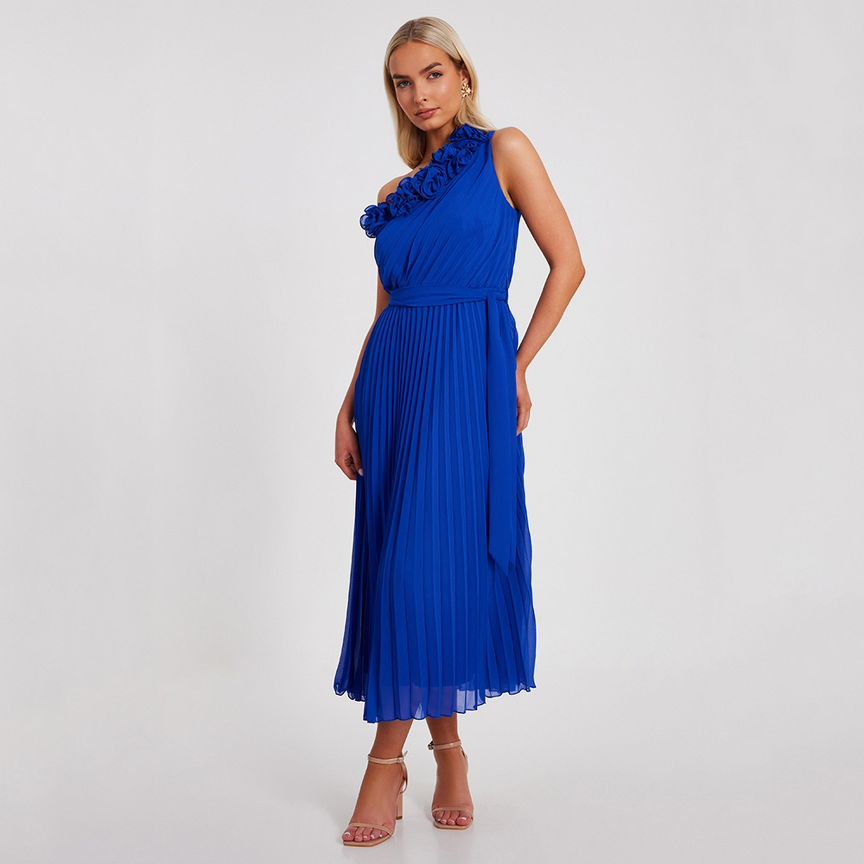 فستان ميدي نسائي بكتف واحد وطيات من الشيفون وزهور ثلاثية الأبعاد من كويز.-women-clothing-dresses-image-2