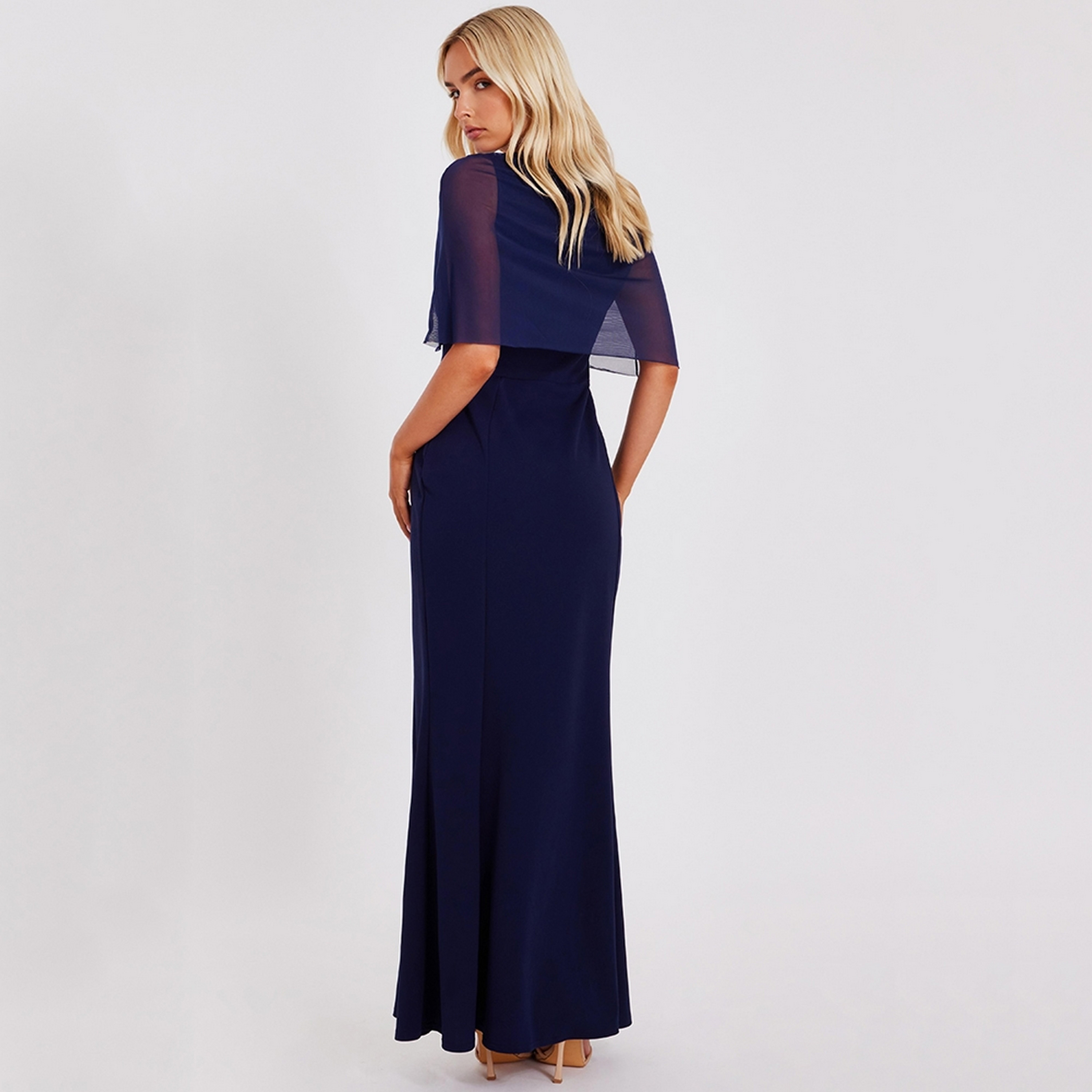 فستان ماكسي نسائي أزرق بتصميم ذيل السمكة وأكمام كاب من قماش سكوبا كريب من كويز.-women-clothing-dresses-image-3