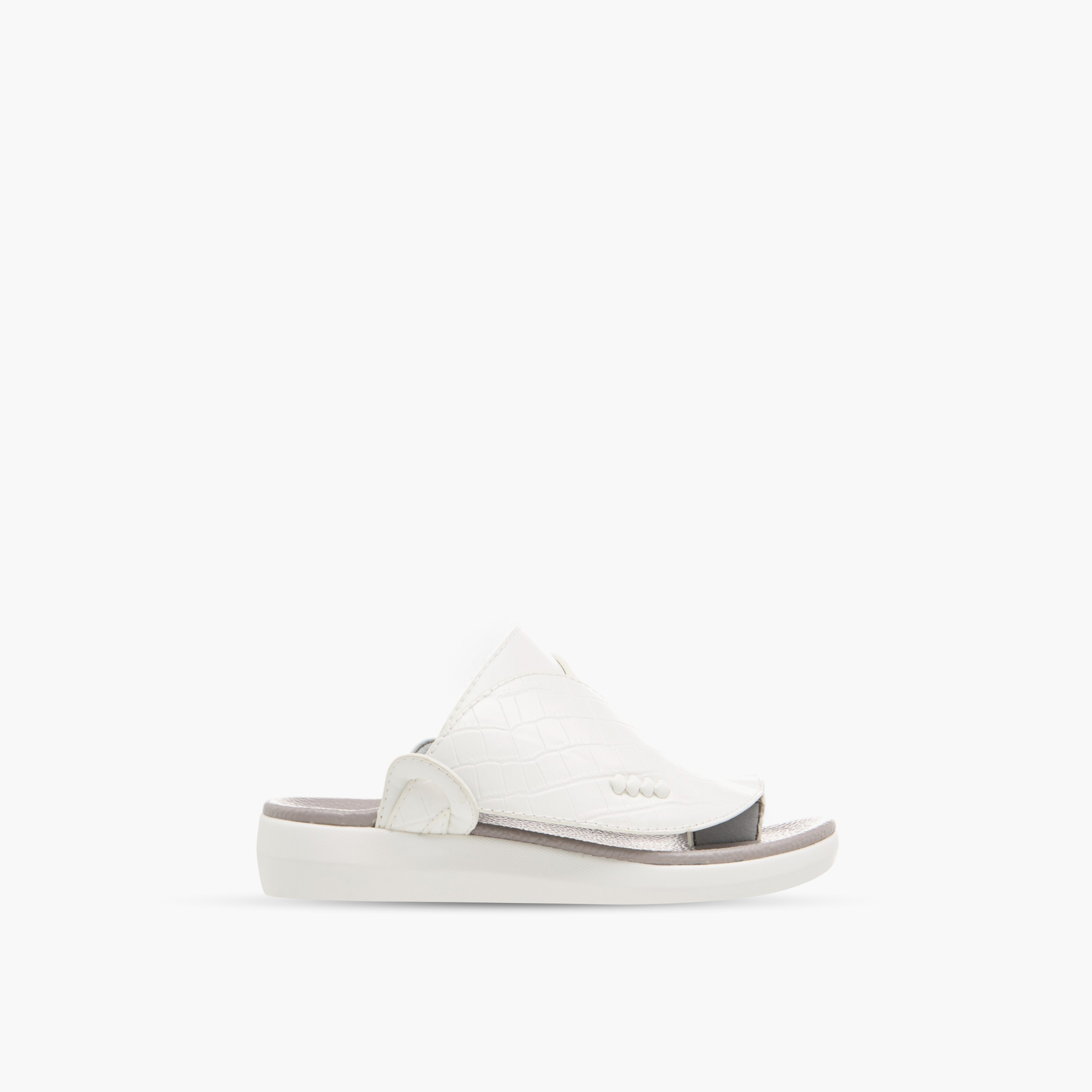 Al Waha Textured Slip-On Arabic Sandals with Toe Loop Detail-boys-shoes-sandals-image-2