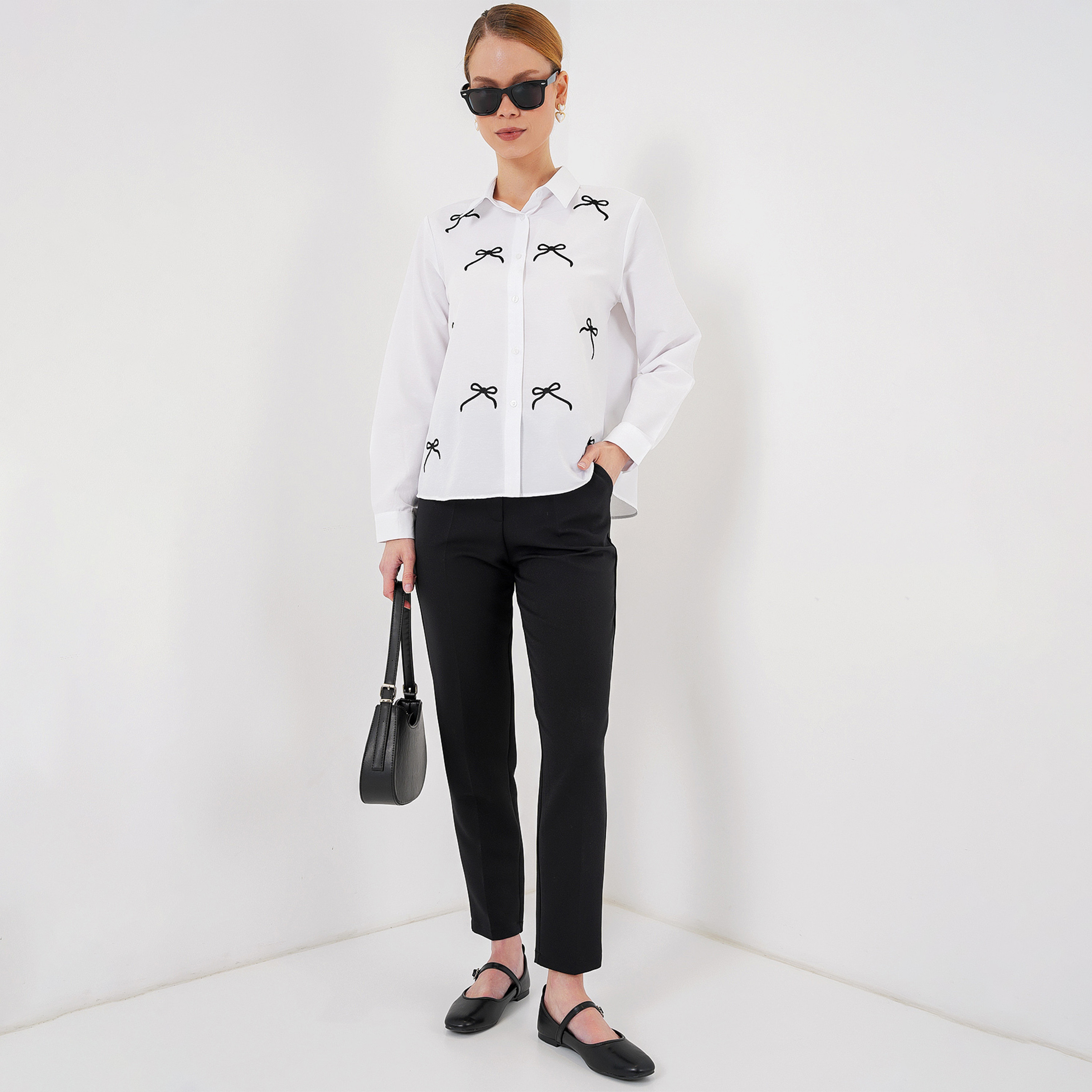 قميص نسائي باللون الأبيض بياقة وتطريز فيونكة من بيجدارت-women-clothing-shirtsandblouses-shirts-image-2