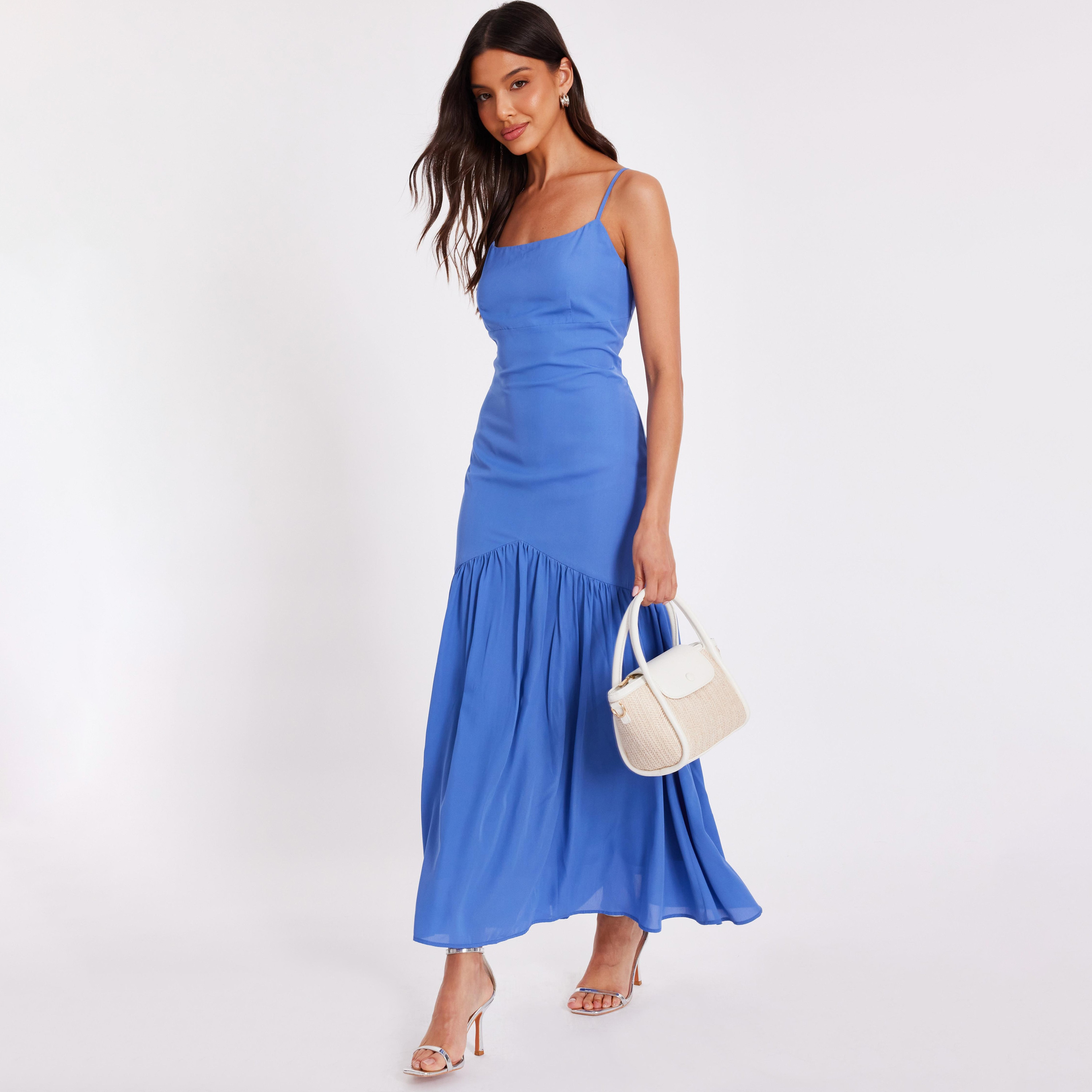 فستان سهرة ماكسي نسائي بلون أزرق بحمالات رفيعة وقماش مِش وحافة ساقطة من كويز-women-clothing-dresses-image-2