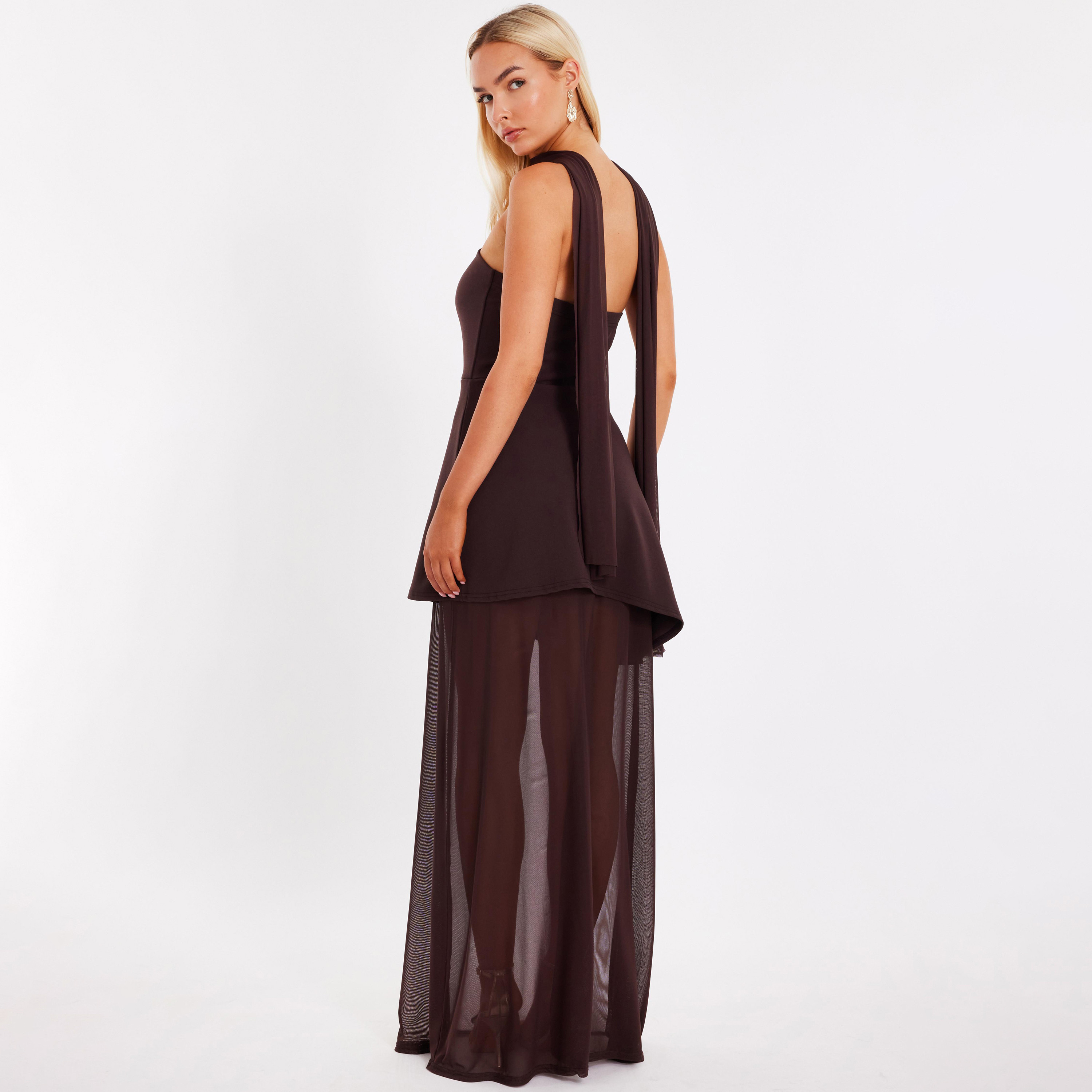 فستان نسائي "باندو" بدون حمالات قماش سكوبا كريب مع تنورة ووشاح - بني من كويز-women-clothing-dresses-image-3
