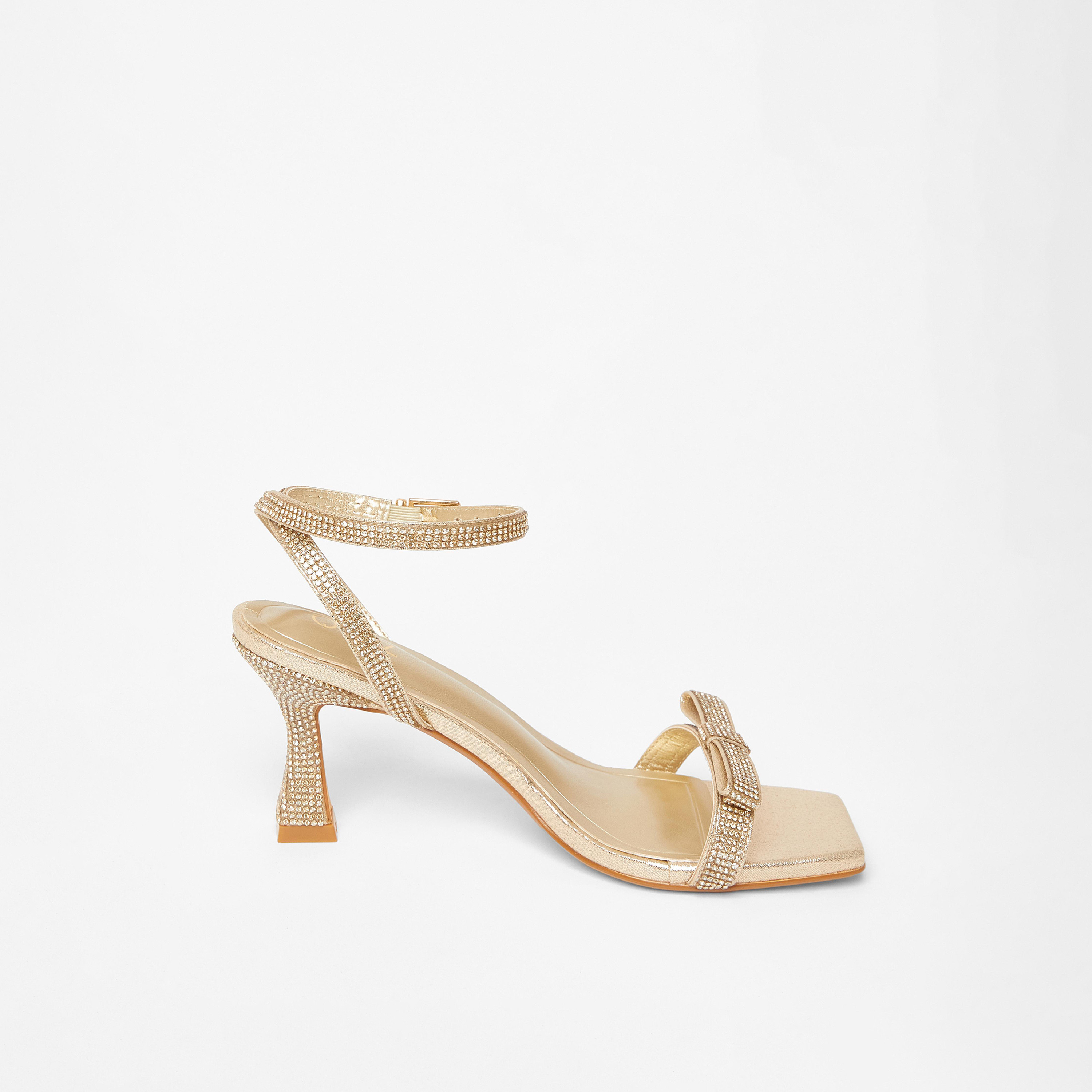 صندل بكعب متسع مع فيونكة مربعة مرصعة بالكريستال من كويز | 203378650-women-shoes-sandals-heeled-image-4