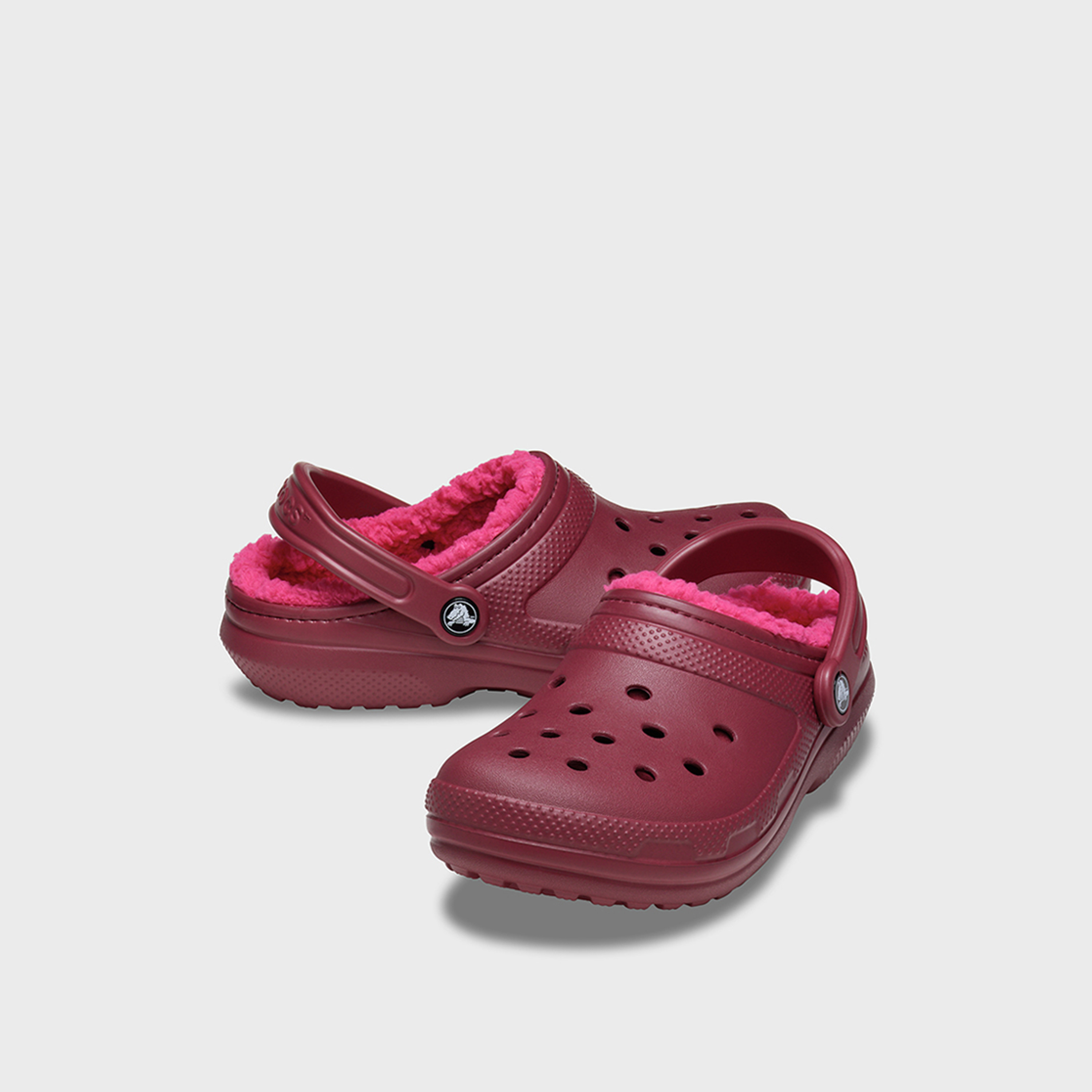 كروكس- شبشب كلاسيكي سهل الارتداء للجنسين | 203591-6XH-women-shoes-sandals-flats-image-1