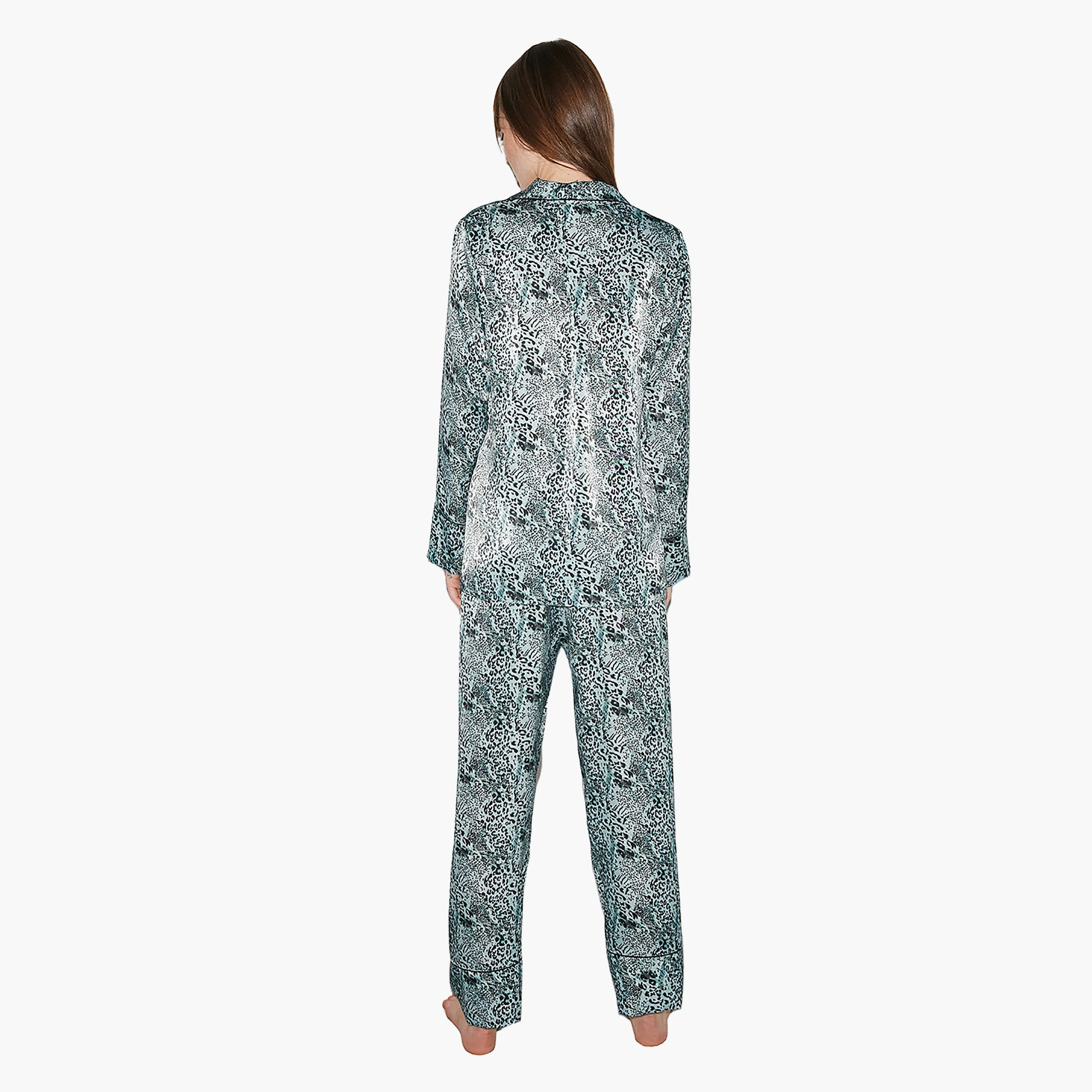 طقم بيجامة مع قميص داخلي بياقة مطوية وطبعة جلد النمر وبيجامة نسائية من بيني موود-women-clothing-nightwear-pyjamas-longsets-image-3