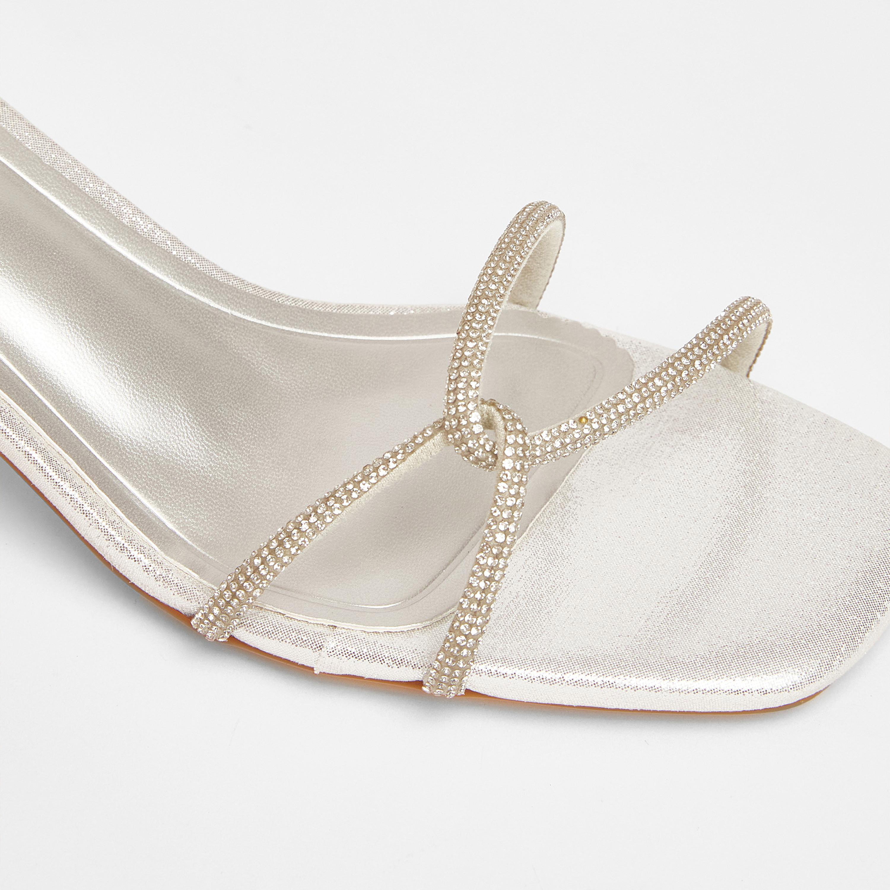 صندل بكعب منخفض شفاف مع تصميم ملتوي من الأمام من كويز | 203792625-women-shoes-sandals-heeled-image-3