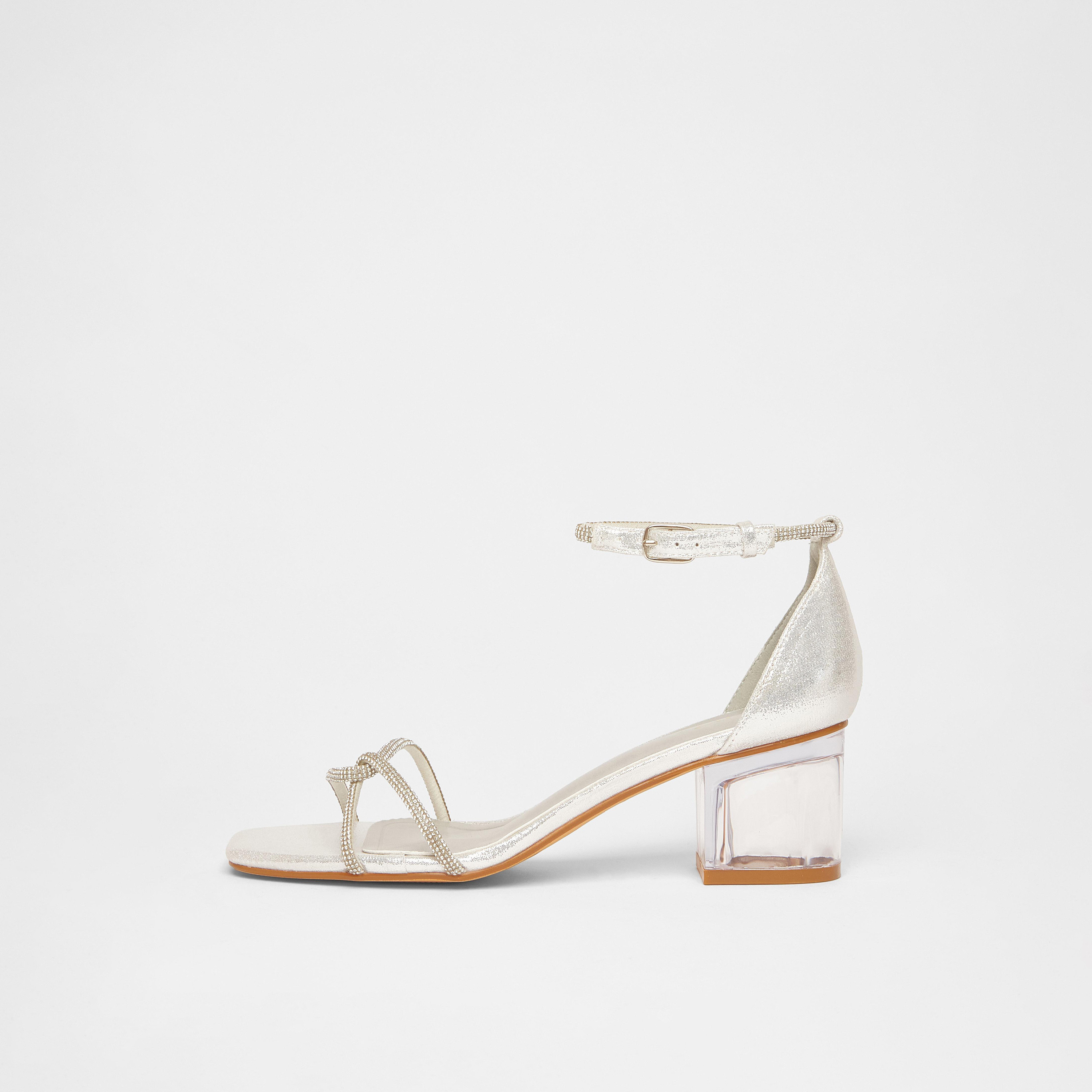 صندل بكعب منخفض شفاف مع تصميم ملتوي من الأمام من كويز | 203792625-women-shoes-sandals-heeled-image-5