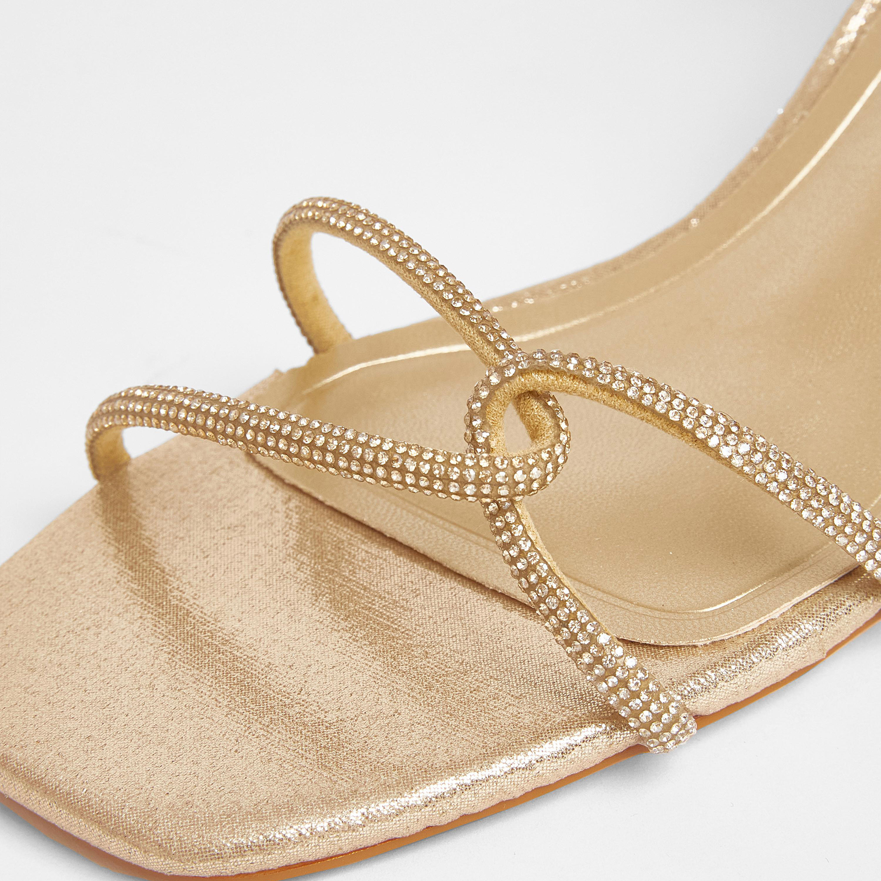 صندل بكعب منخفض شفاف مع تصميم ملتوي من الأمام من كويز | 203792650-women-shoes-sandals-heeled-image-3
