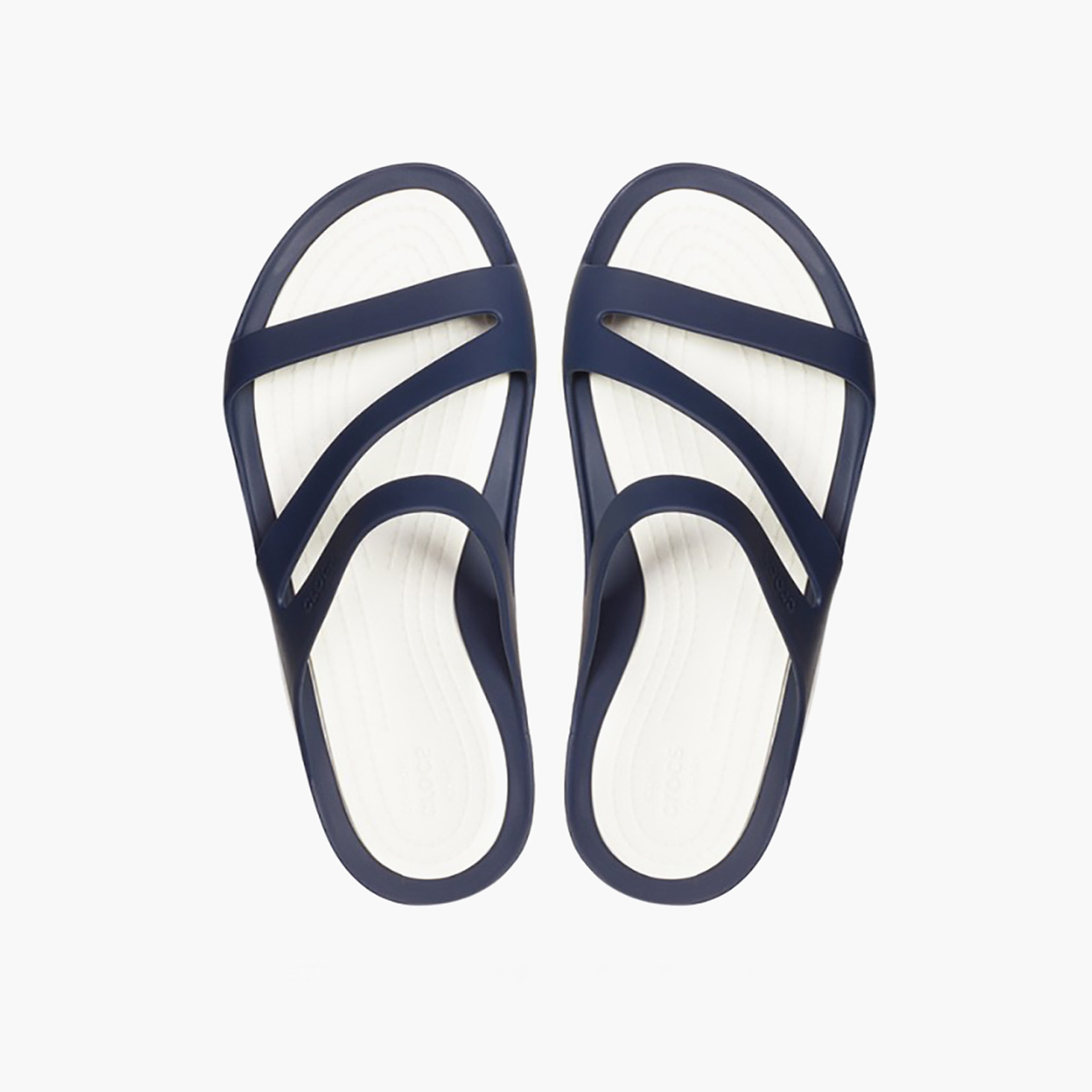 صندل كروكس للنساء أزرق كحلي مفتوح عند الأصابع دائري-women-shoes-sandals-flats-image-2