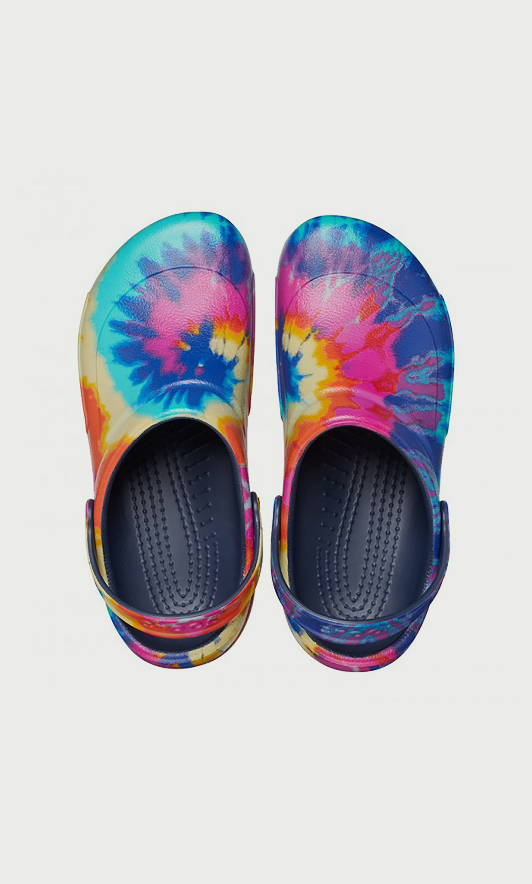 حذاء كلوج بيسترو غرافيك للجنسين من كروكس مع حزام خلفي  204044-410-women-shoes-sandals-flats-image-5