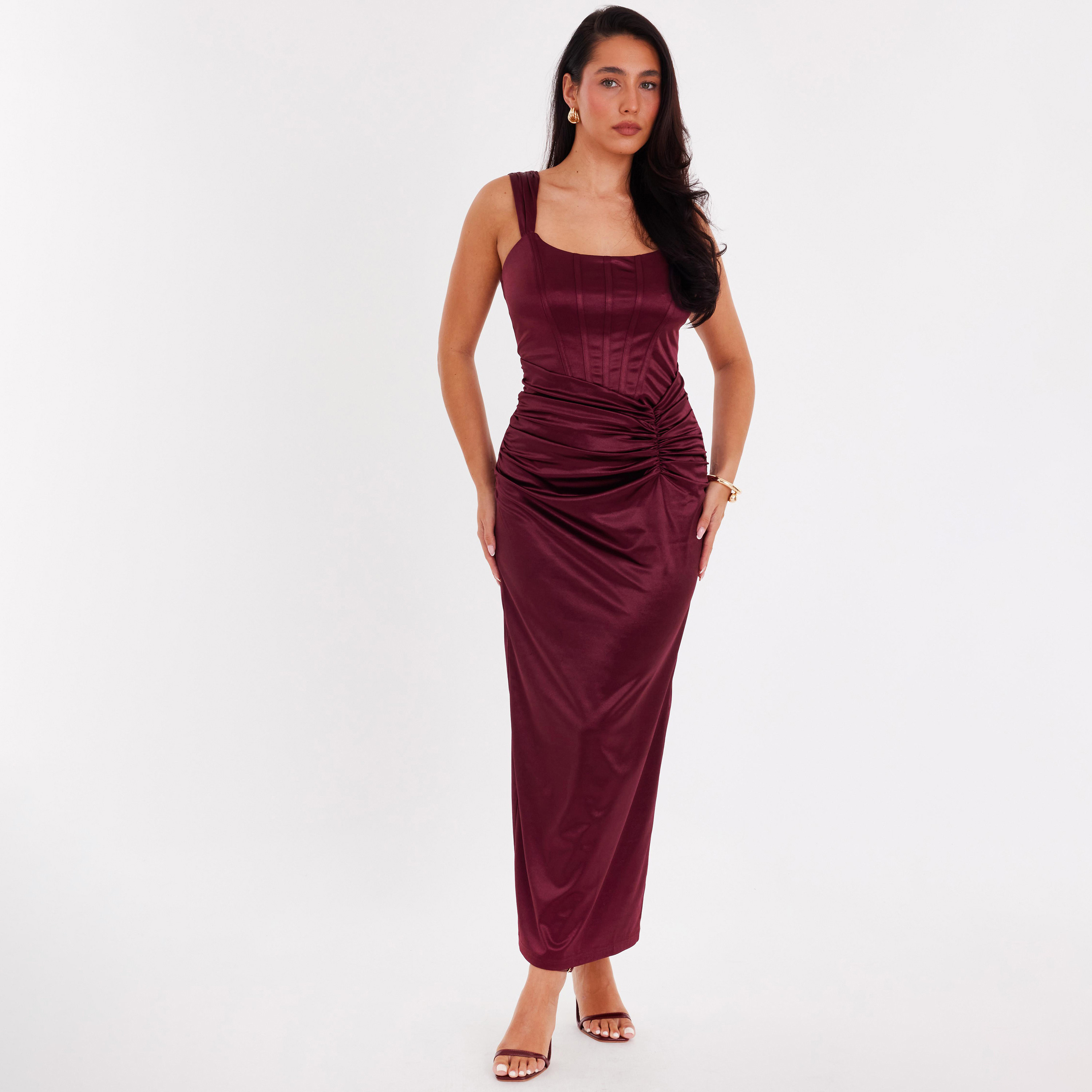 فستان نسائي بفتحة رقبة مربعة وفتحة جانبية من الساتان المزموم من كويز-women-clothing-dresses-image-7