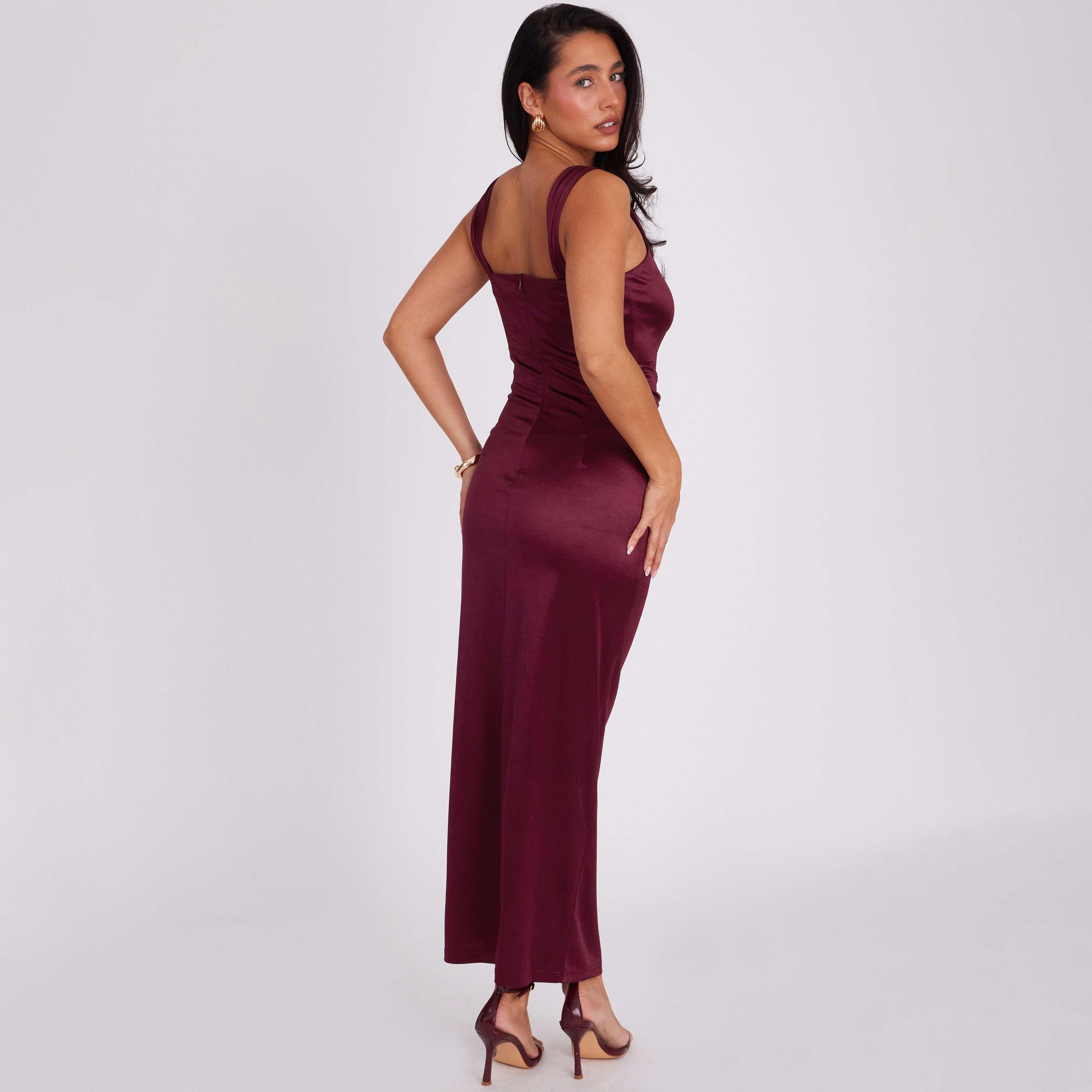 فستان نسائي بفتحة رقبة مربعة وفتحة جانبية من الساتان المزموم من كويز-women-clothing-dresses-image-9
