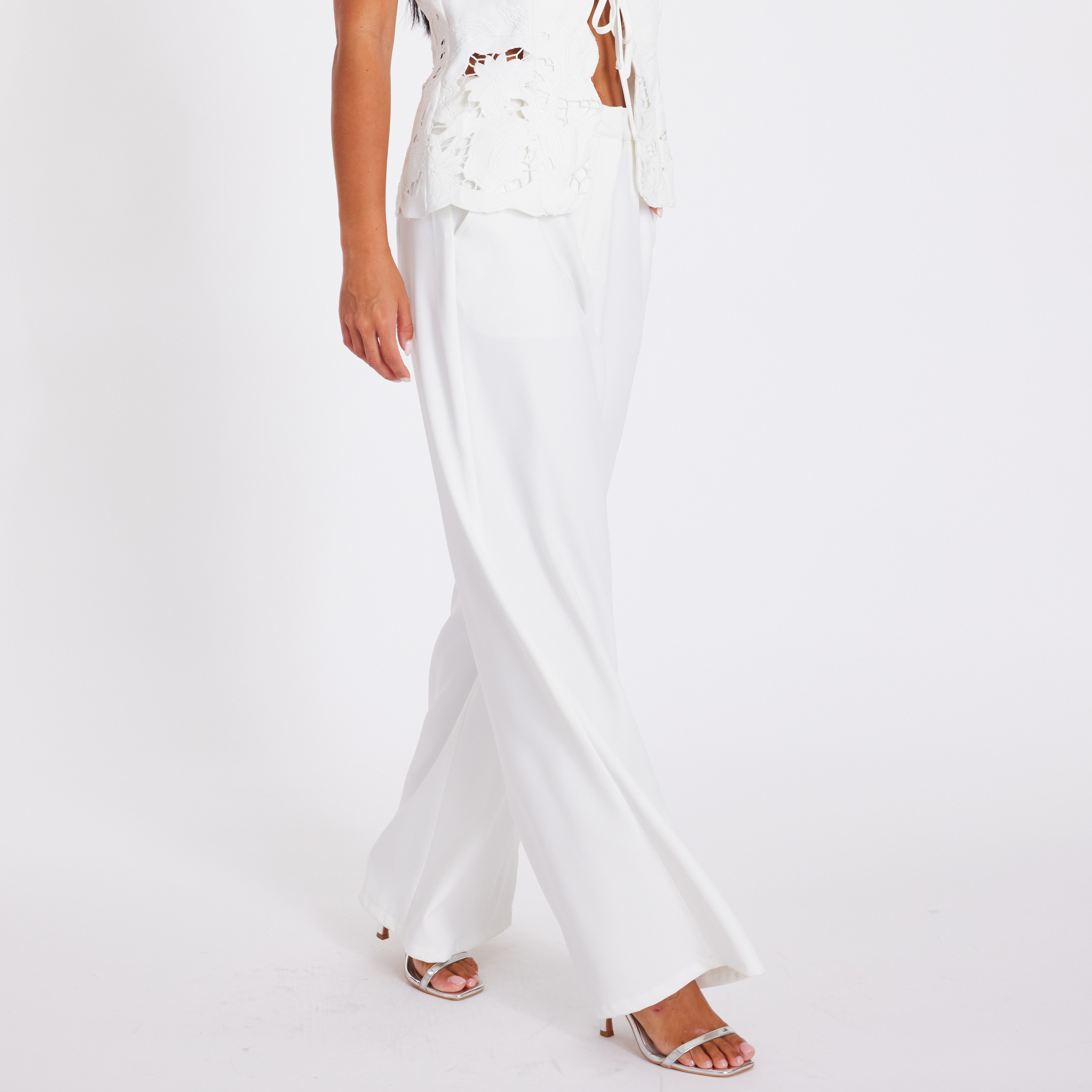 بنطلون نسائي منسوج بأرجل واسعة - أبيض من كويز-women-clothing-bottoms-trousers-image-3