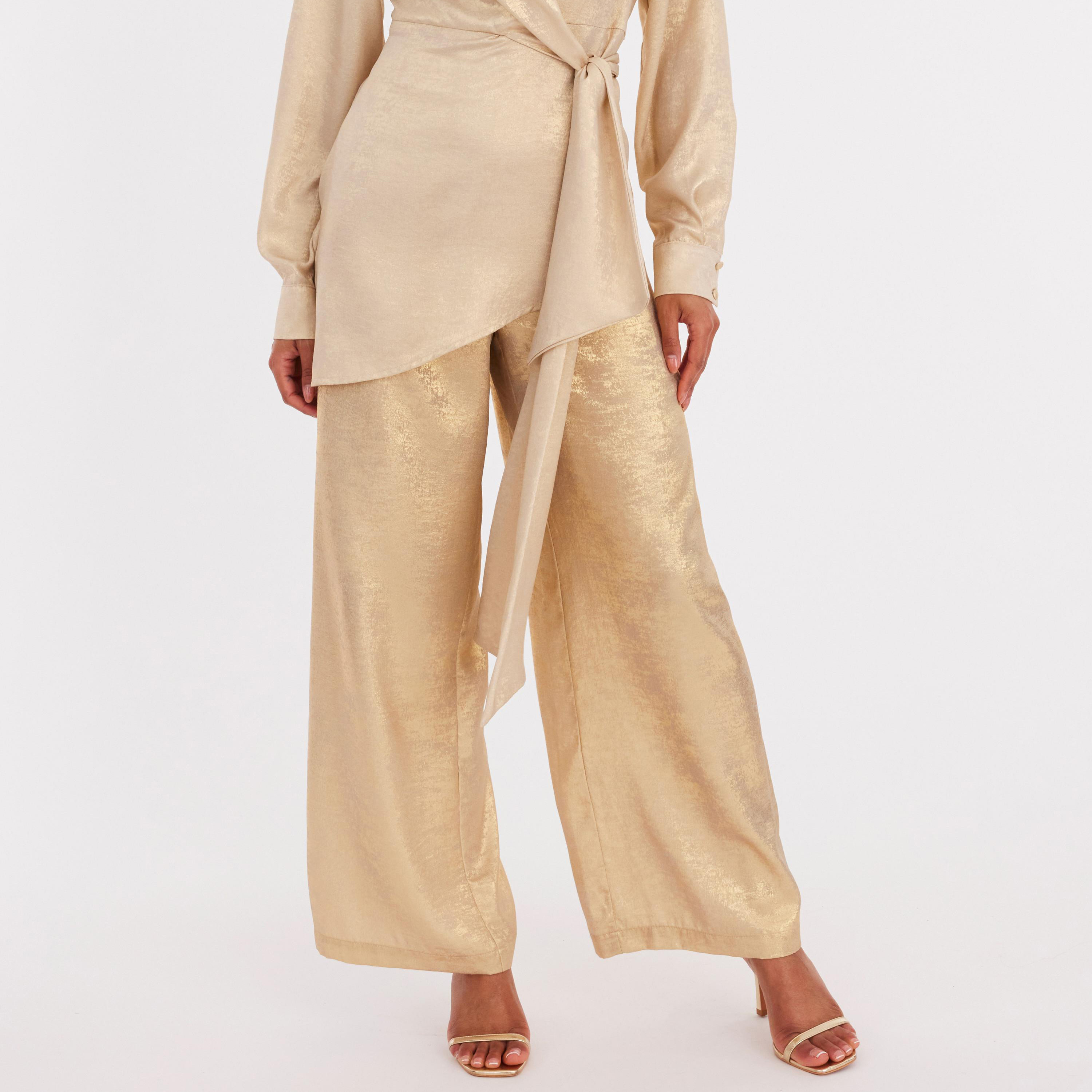 بنطلون نسائي بأرجل واسعة من الشيفون اللامع - ذهبي من كويز-women-clothing-bottoms-trousers-image-1