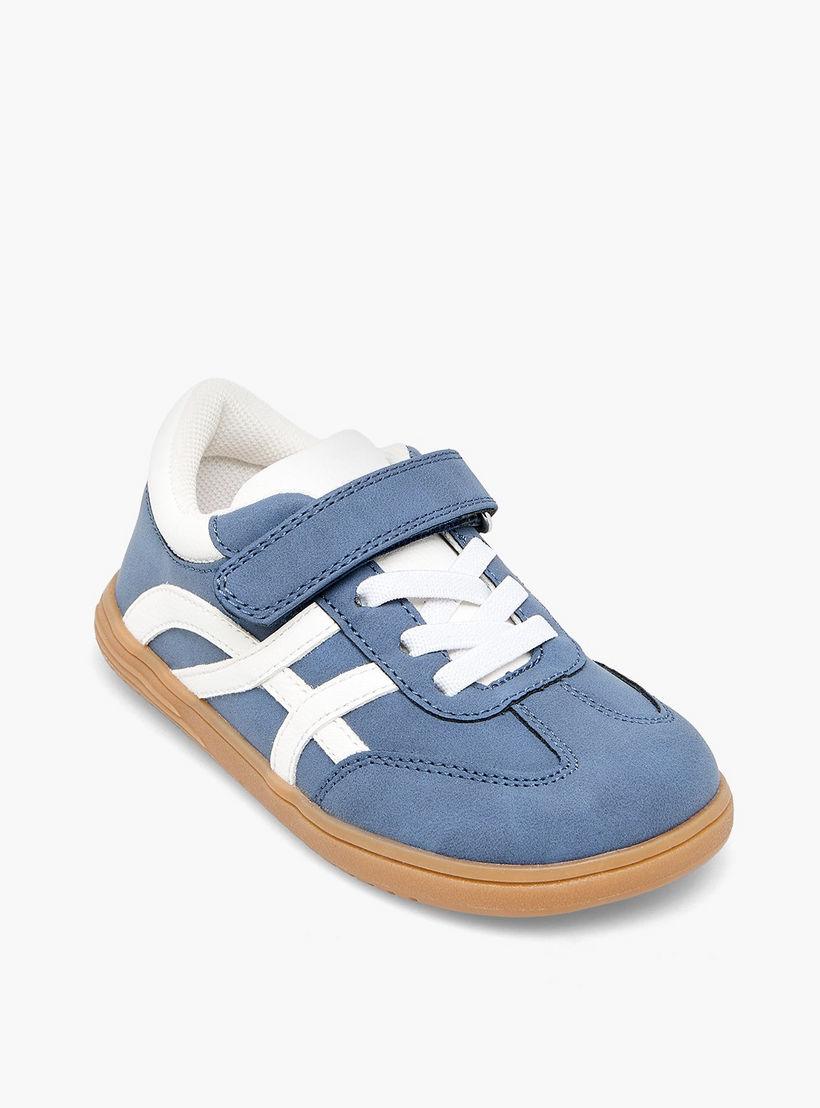 حذاء سنيكرز بشريط إغلاق لاصق للأولاد من جونيورز-boys-shoes-sneakers-image-2