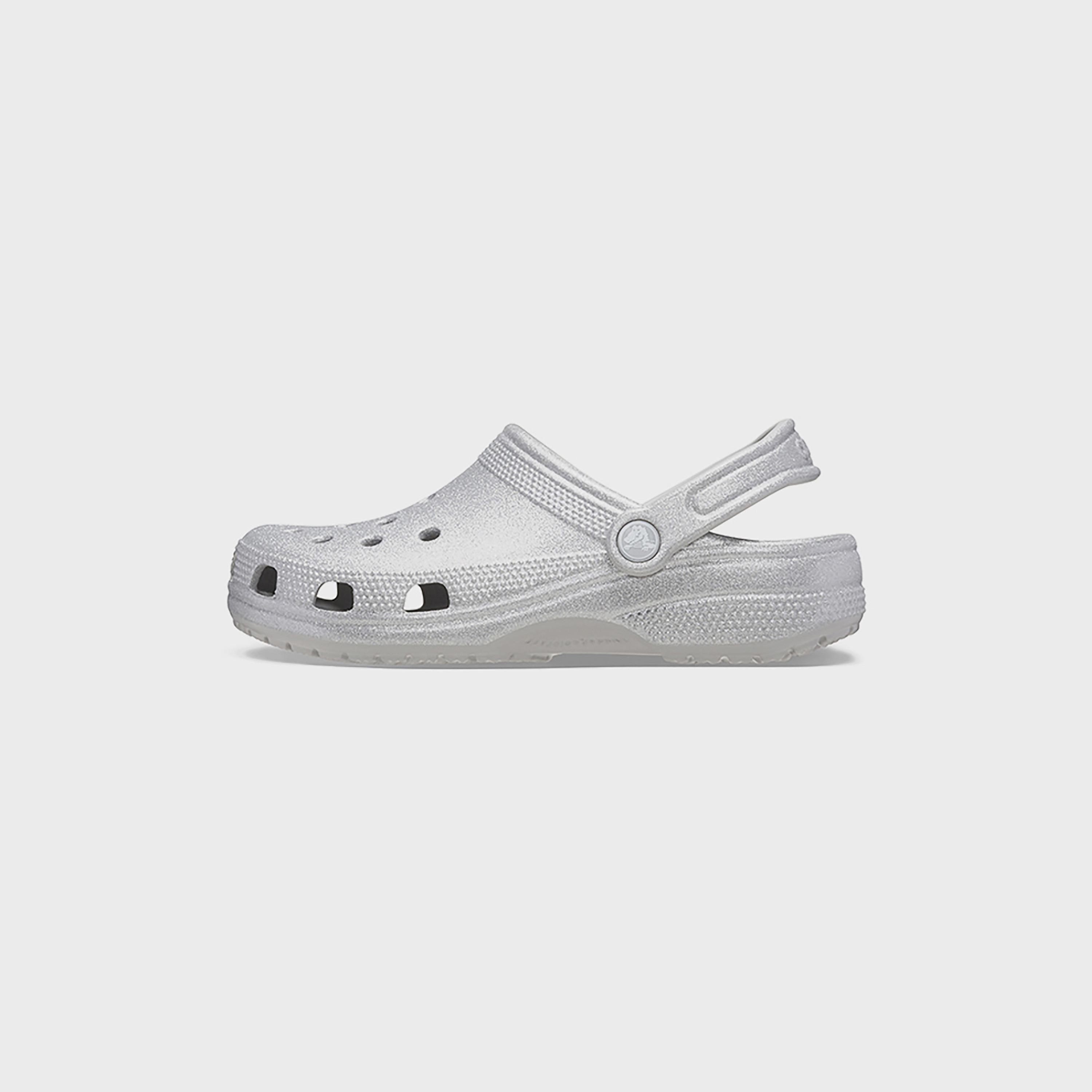  قبقاب من كروكس كلاسيك للجنسين ذو جليتر مع مزين بفتحات-women-shoes-sandals-flats-image-16