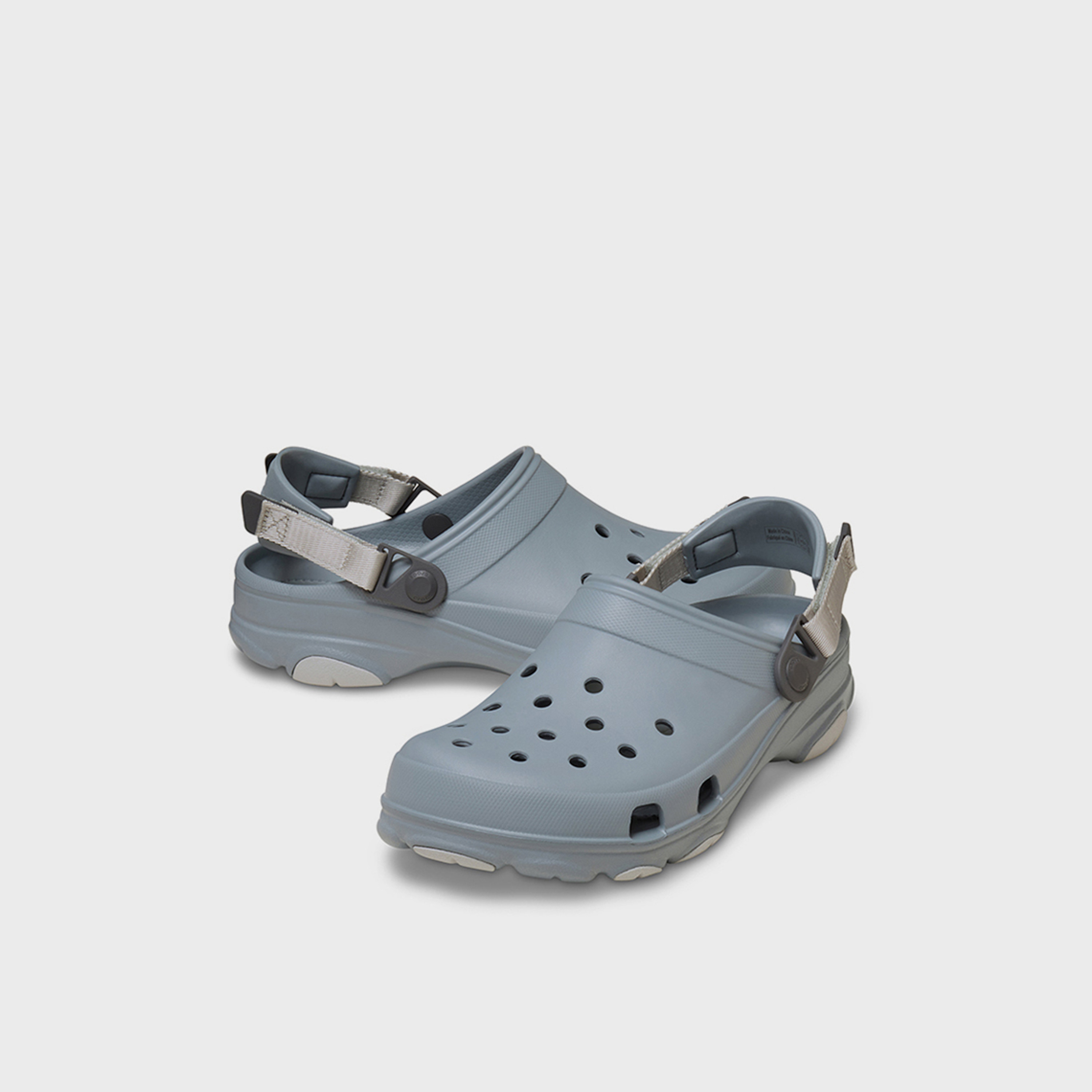 كروكس - حذاء قبقاب مناسب لجميع التضاريس بشريط لاصق | 206340-0Z3-men-shoes-flipflopsandslides-image-1