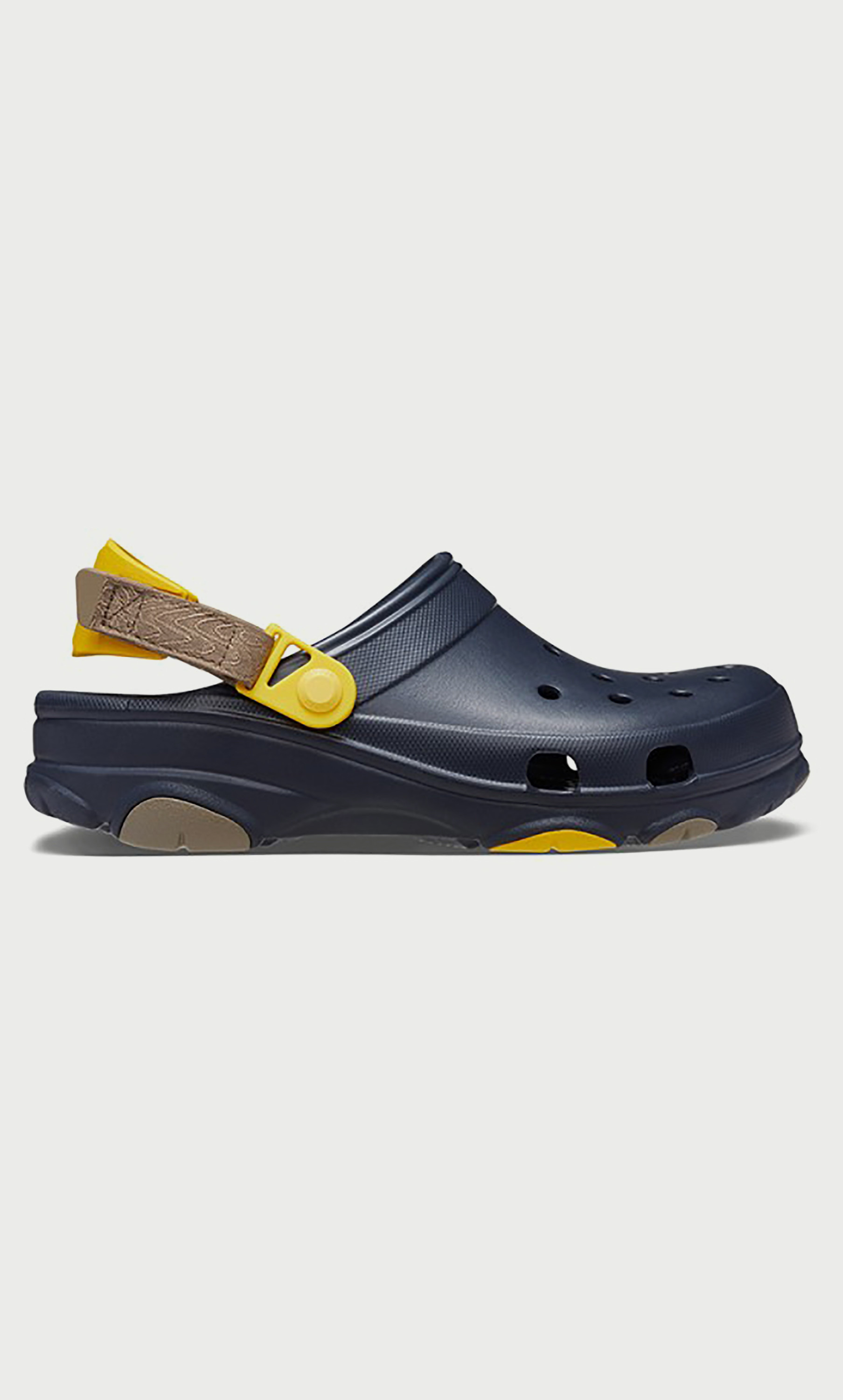 شبشب كروكس للجنسين بتفاصيل مقصوصة لجميع التضاريس مع إغلاق فيلكرو-women-shoes-sandals-flats-image-9