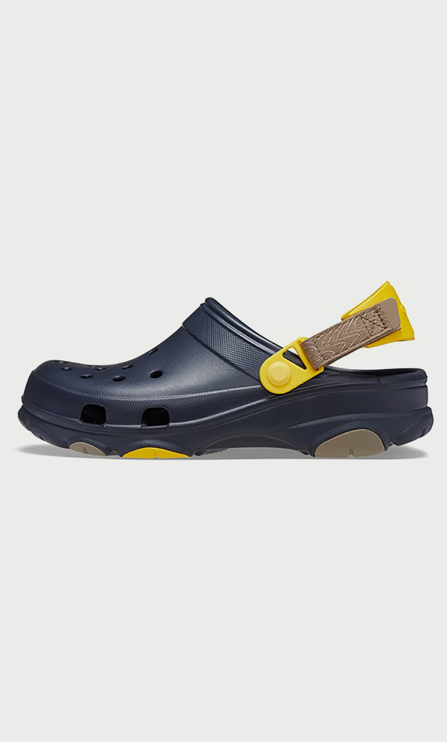 شبشب كروكس للجنسين بتفاصيل مقصوصة لجميع التضاريس مع إغلاق فيلكرو-women-shoes-sandals-flats-image-10