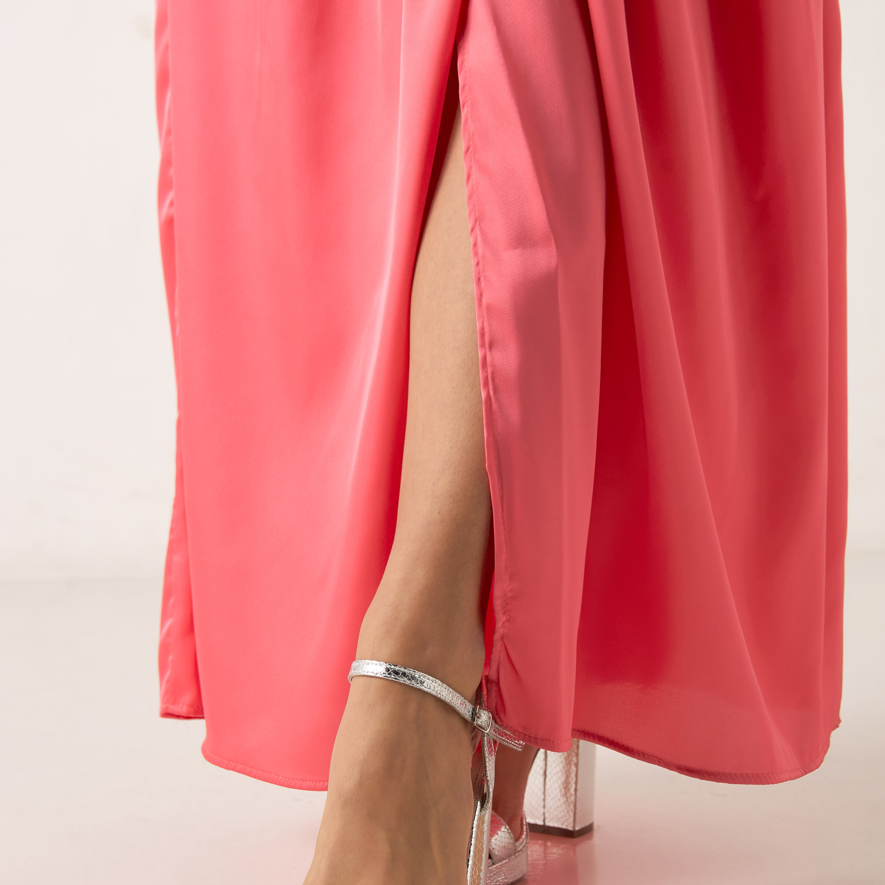تنورة ماكسي سادة بترتر وطيات من جولدن آبل-women-clothing-skirts-image-5