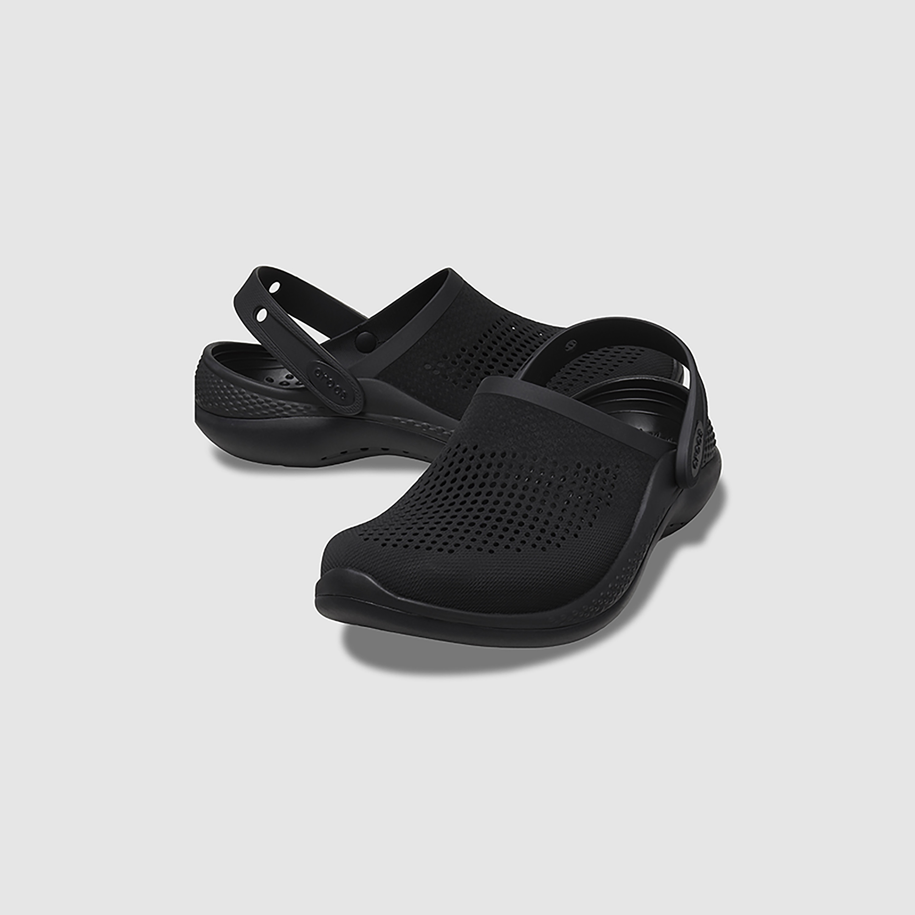 قبقاب من كروكس لايت رايد 360 للجنسين مزين بفتحات مع حزام خلفي -women-shoes-flipflopsandslides-image-1