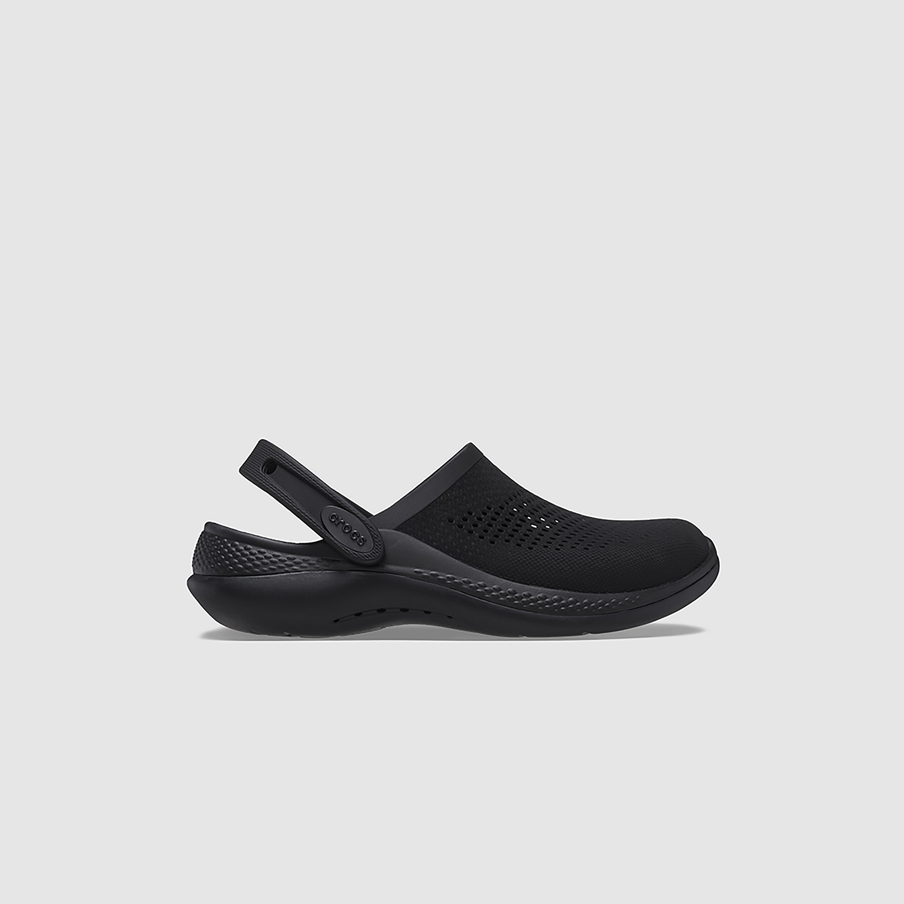 قبقاب من كروكس لايت رايد 360 للجنسين مزين بفتحات مع حزام خلفي -women-shoes-flipflopsandslides-image-3