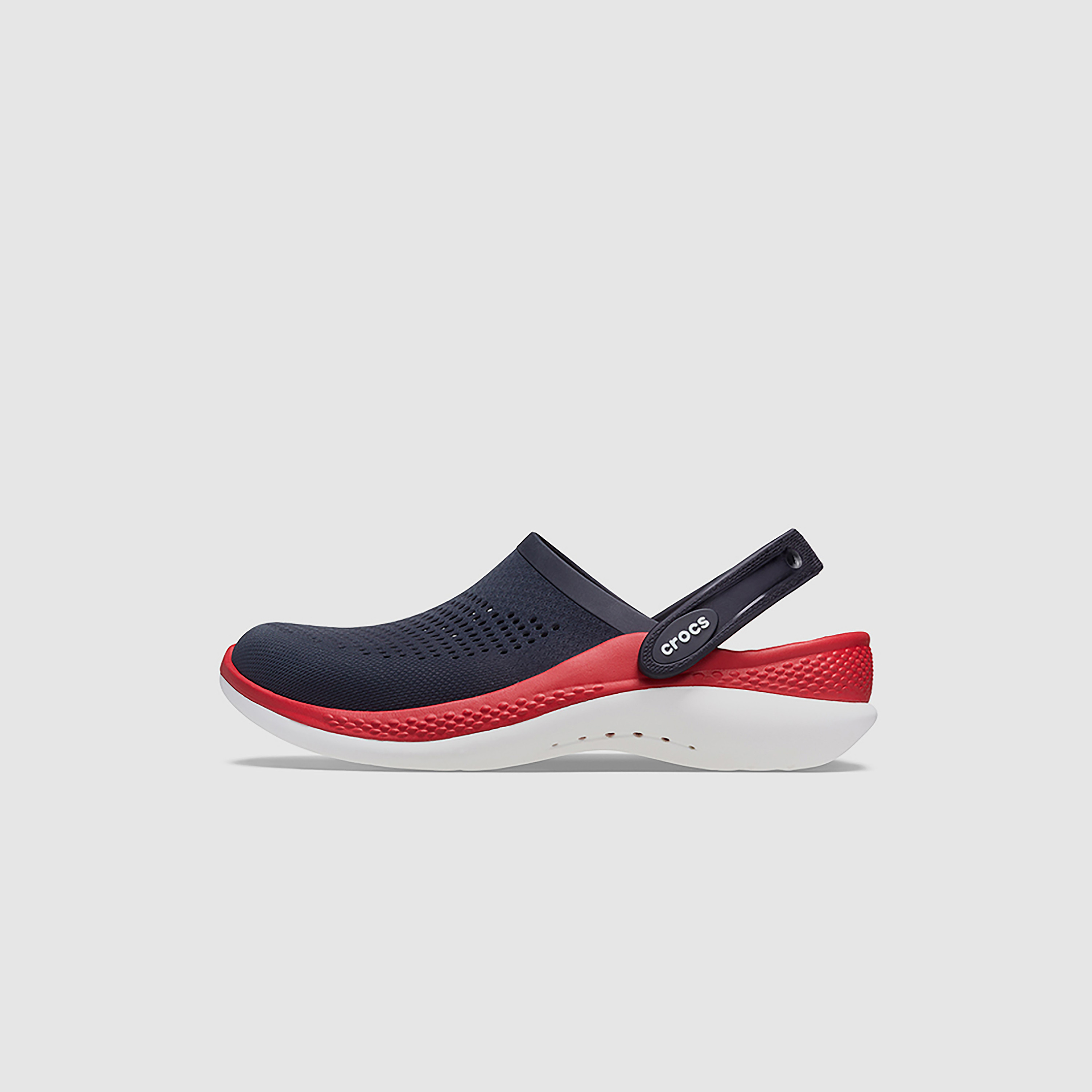 قبقاب من كروكس لايت رايد 360 للجنسين مزين بفتحات مع حزام خلفي -women-shoes-flipflopsandslides-image-10