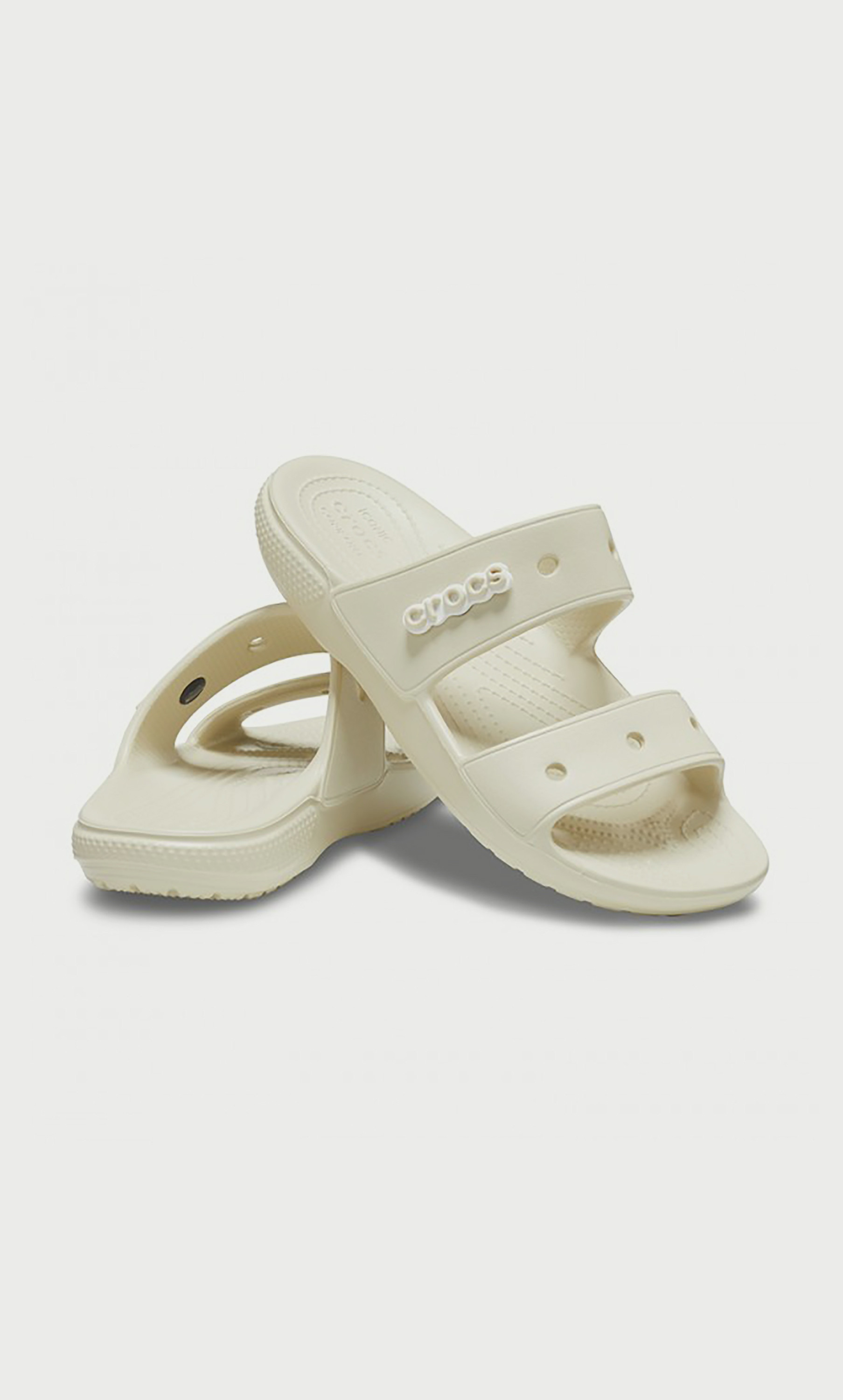 صندل للجنسين بتصميم كلاسيكي سلايد من كروكس 206761-2Y2-women-shoes-sandals-flats-image-1