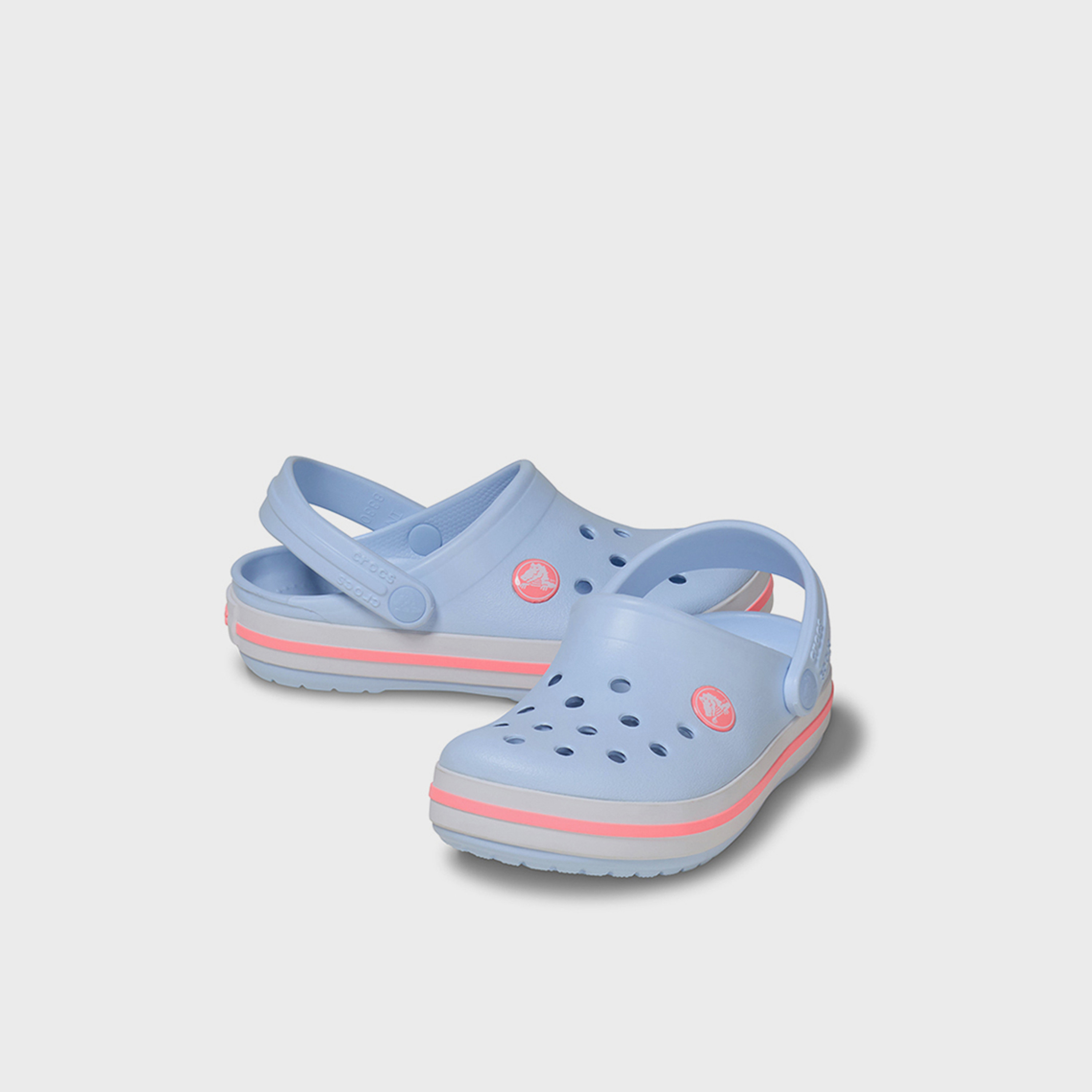 كروكس - حذاء قبقاب كروكباند للأطفال حزام خلفي | 207005-4XQ-boys-shoes-flipflopsandslides-image-1