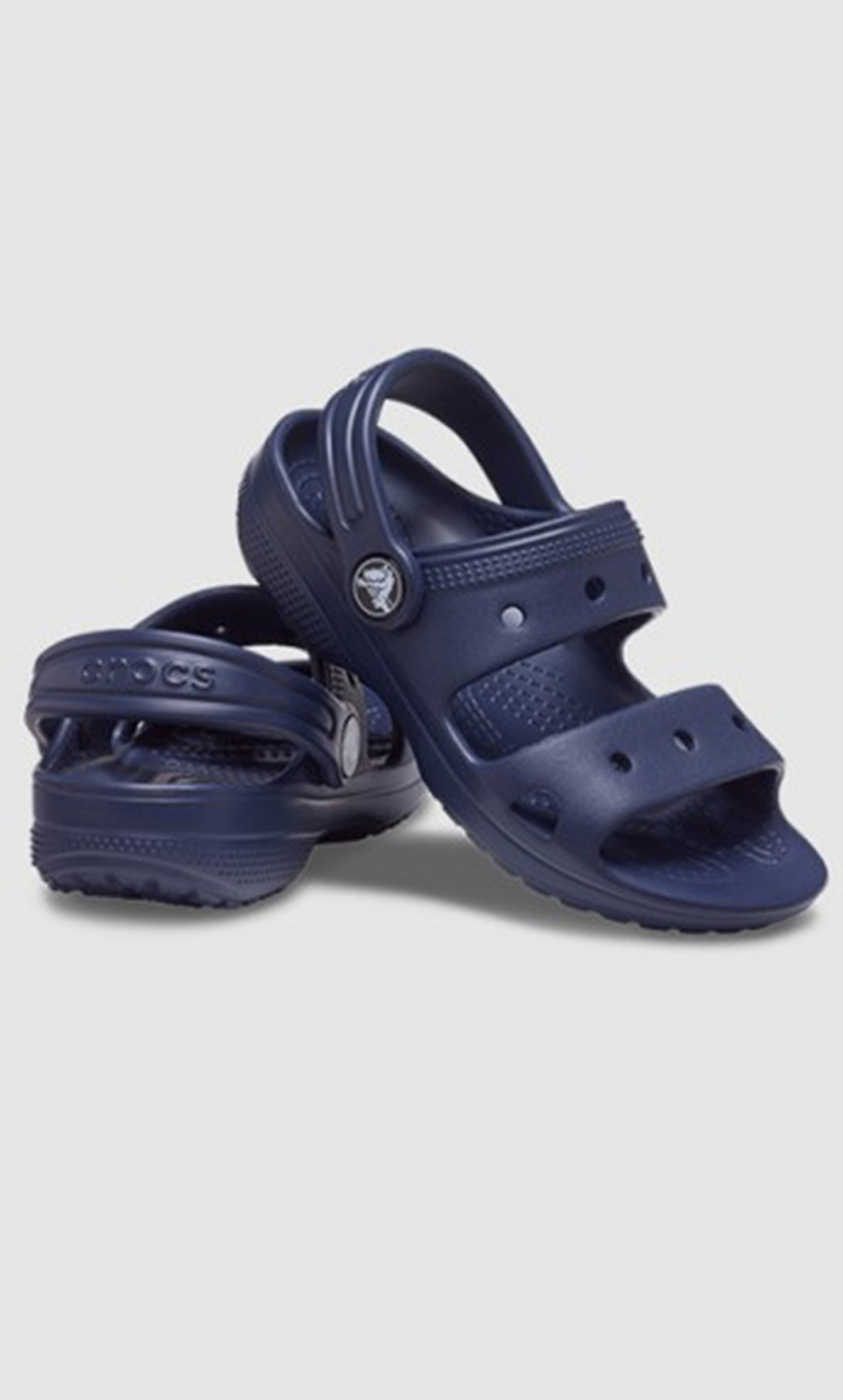 207537-410 صندل أطفال بحزام خلفي بتفاصيل مقصوصة من كروكس-baby-boys-shoes-sandals-image-1