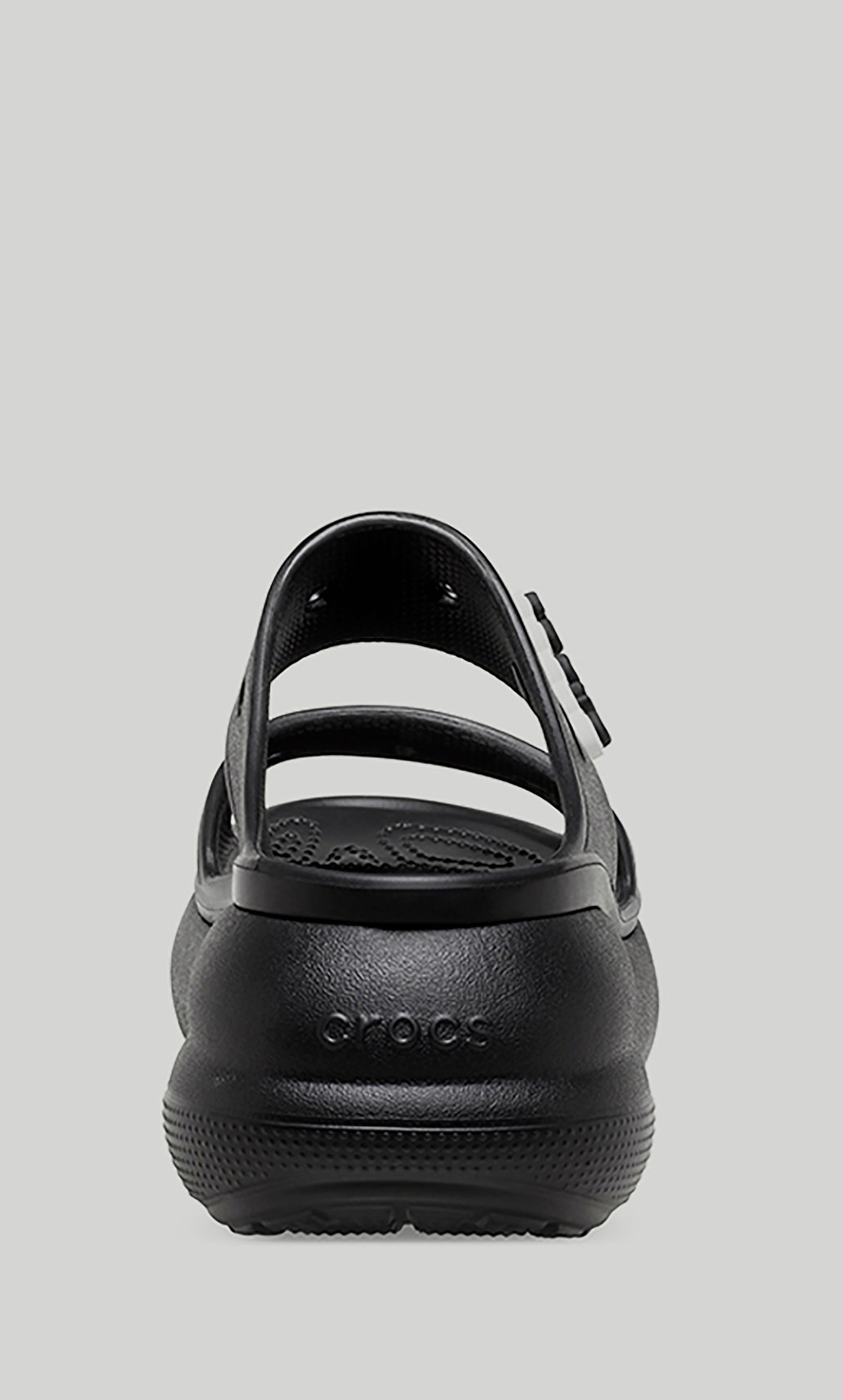 صندل كلاسيك كرش سلايد للنساء من كروكس  207670-001-women-shoes-sandals-flats-image-6