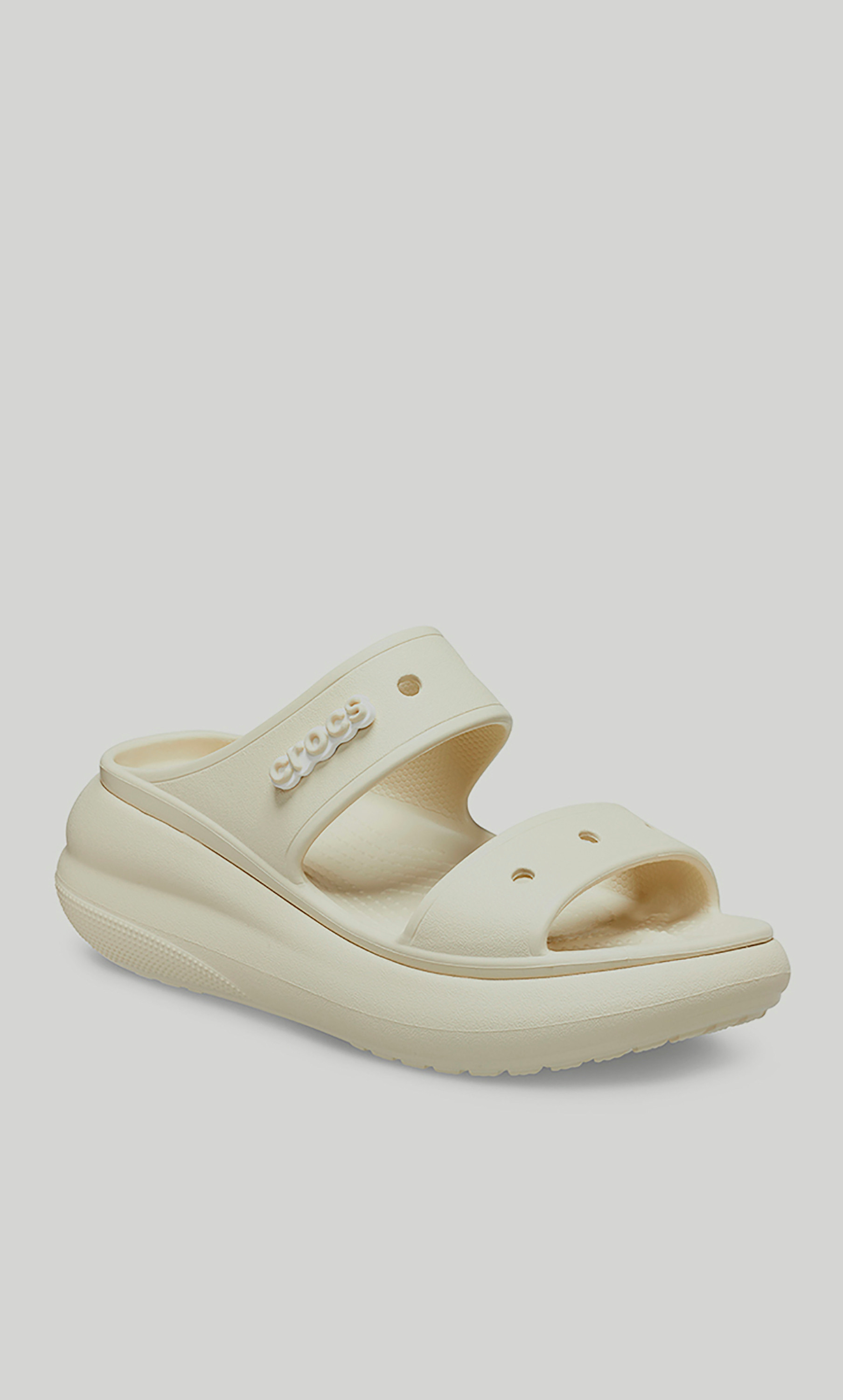 صندل كلاسيك كرش سلايد للنساء من كروكس  207670-2Y2-women-shoes-sandals-flats-image-2