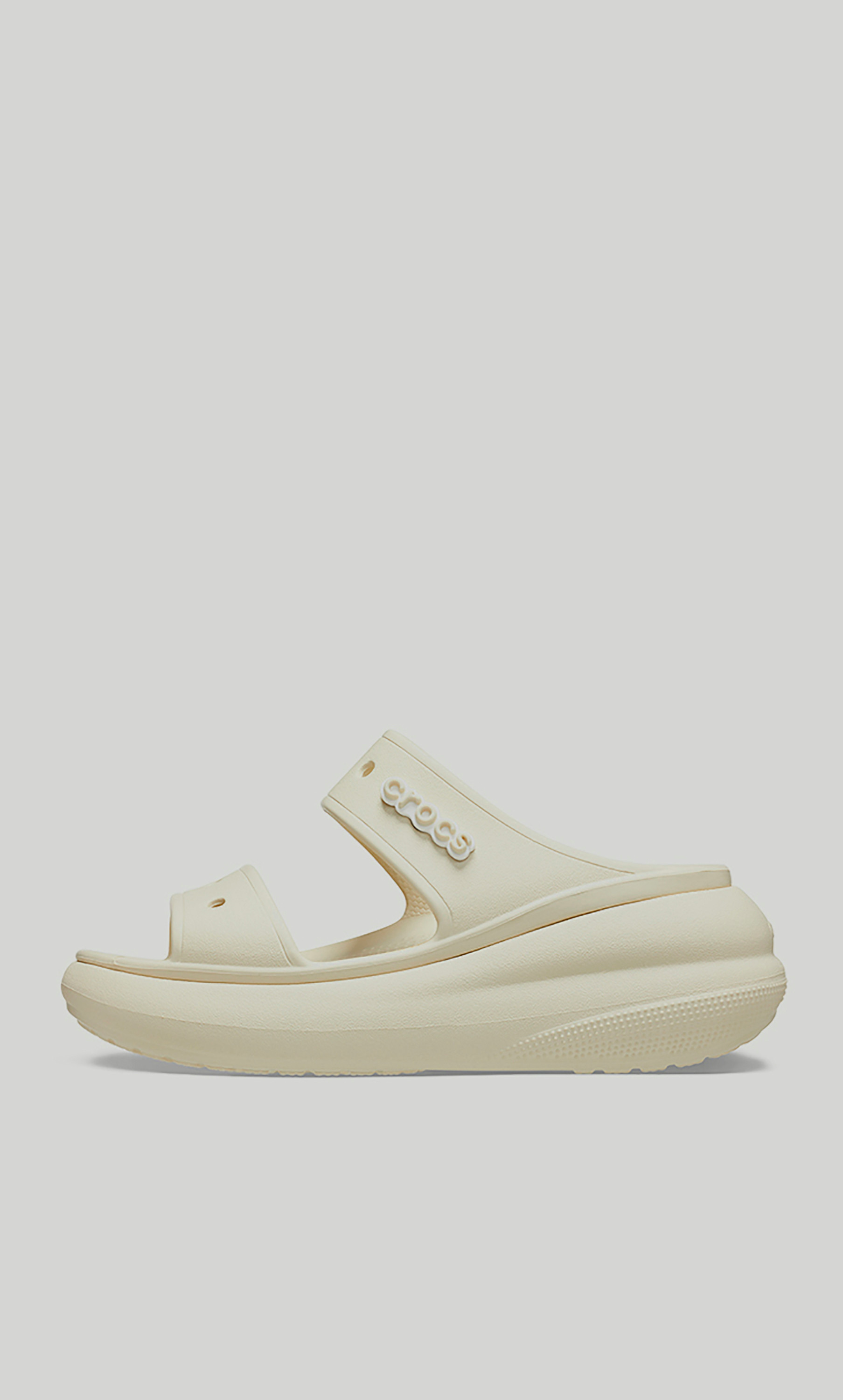 صندل كلاسيك كرش سلايد للنساء من كروكس  207670-2Y2-women-shoes-sandals-flats-image-4