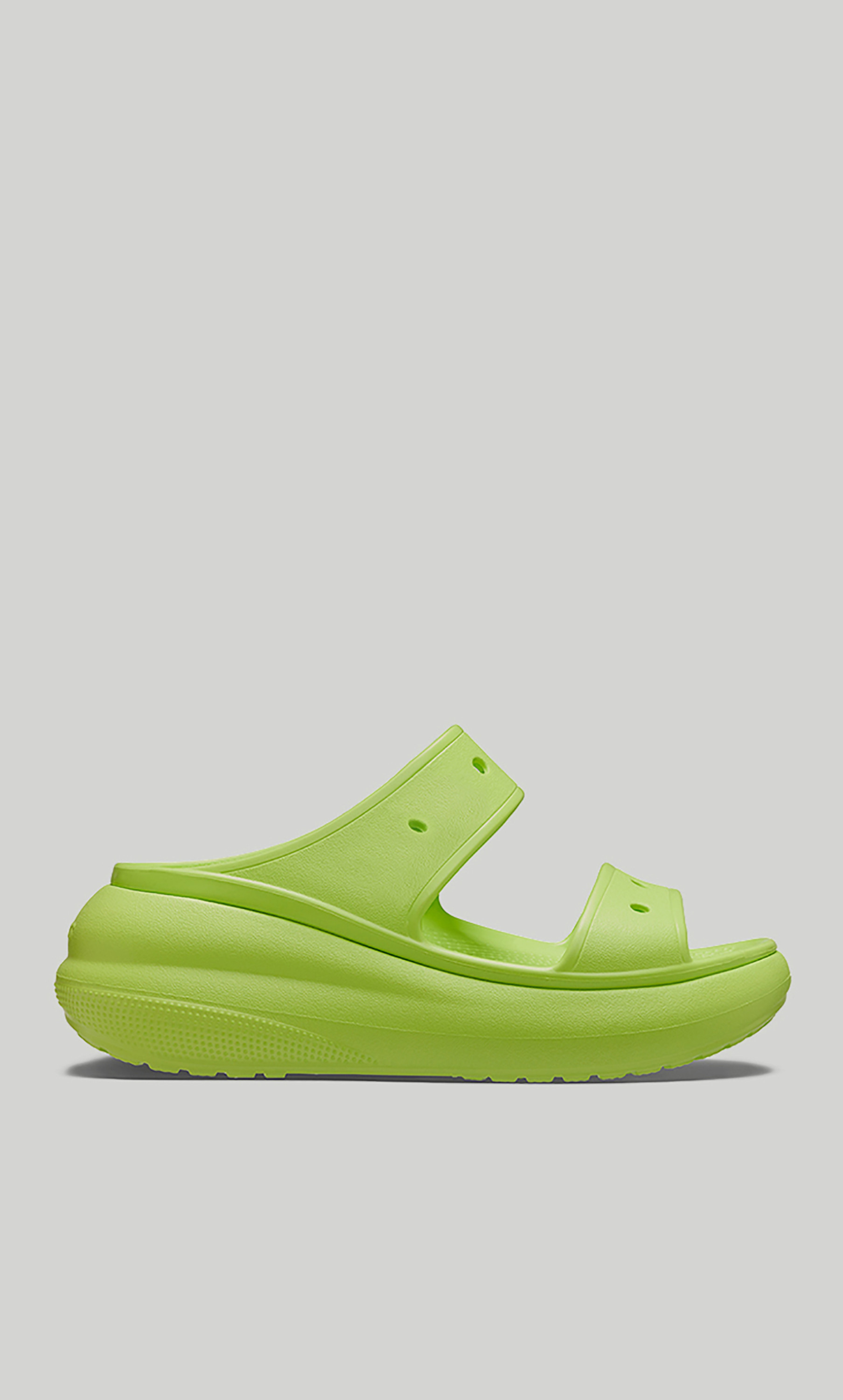 صندل كلاسيك كرش سلايد للنساء من كروكس  207670-3UH-women-shoes-sandals-flats-image-3