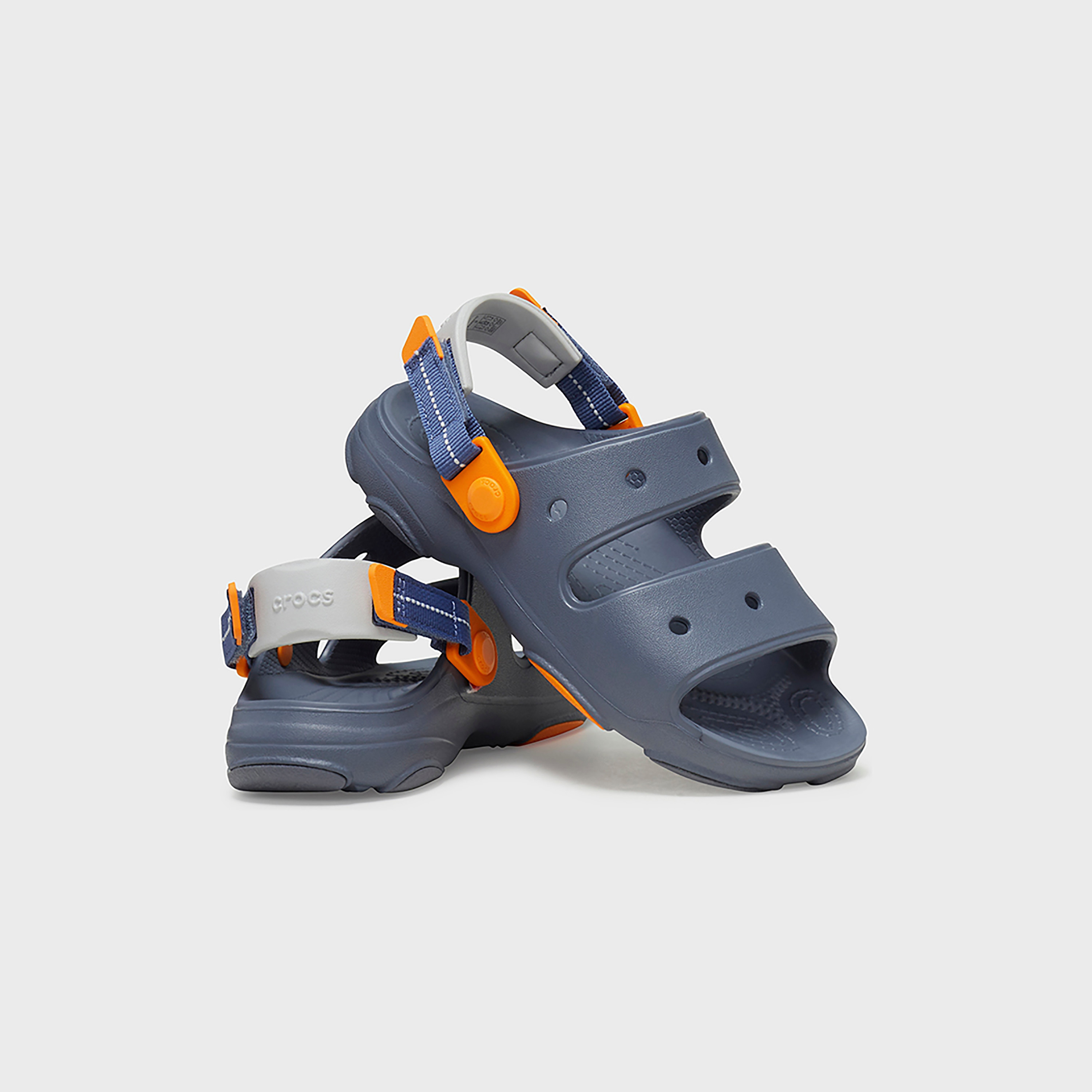 صندل كلاسيكي من كروكس للأطفال بتفاصيل مقصوصة لجميع التضاريس مع إغلاق فيلكرو-girls-shoes-sandals-image-13